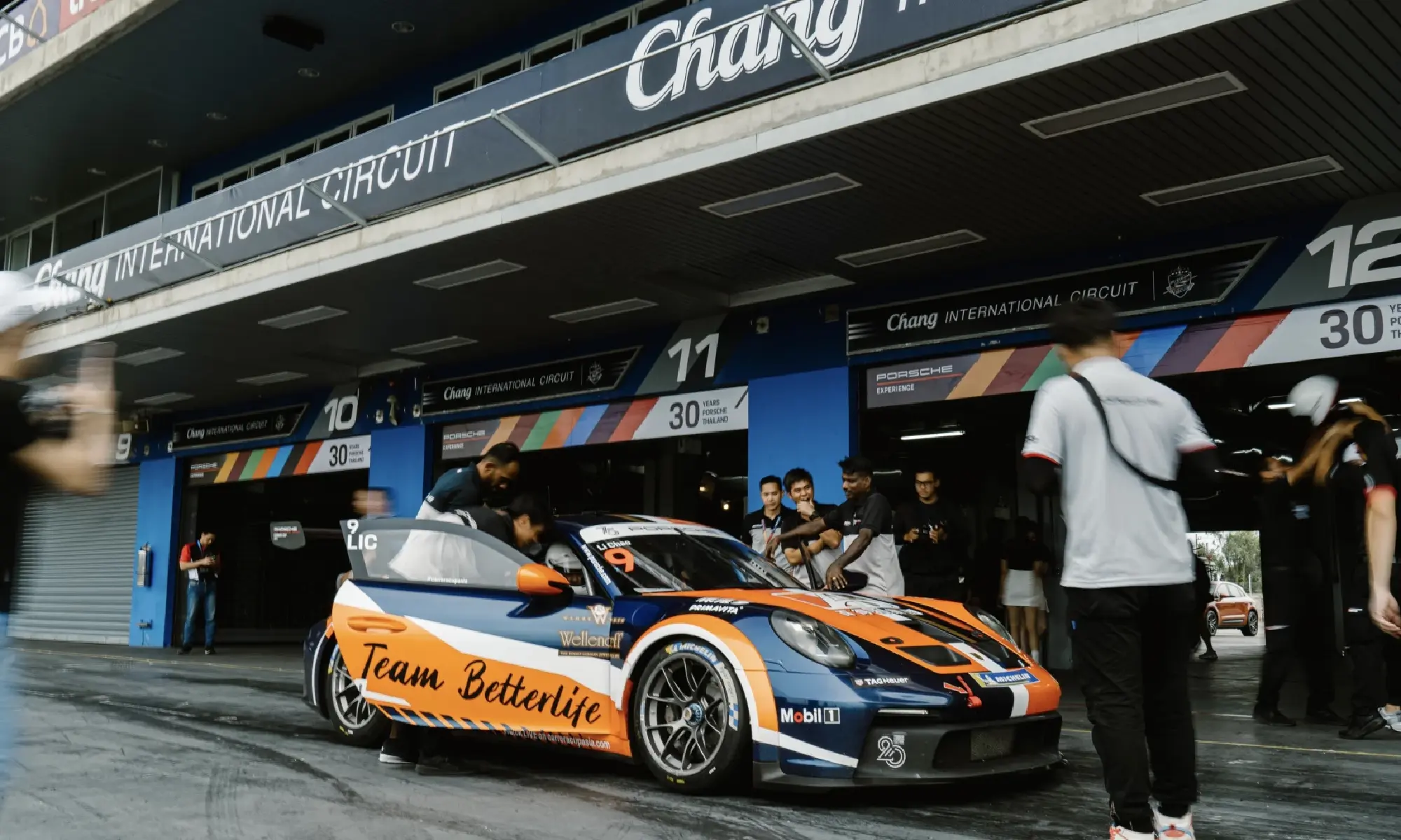Porsche - Photo 24