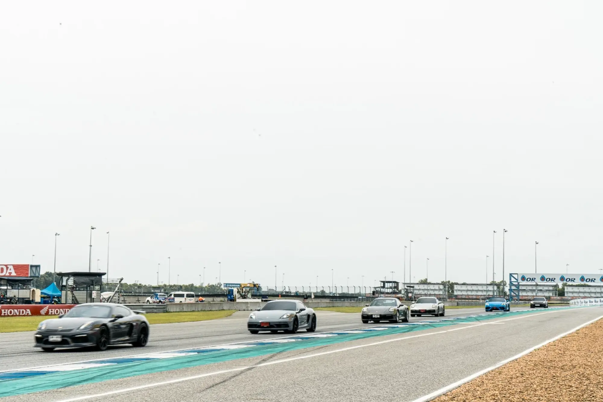 Porsche - Photo 34