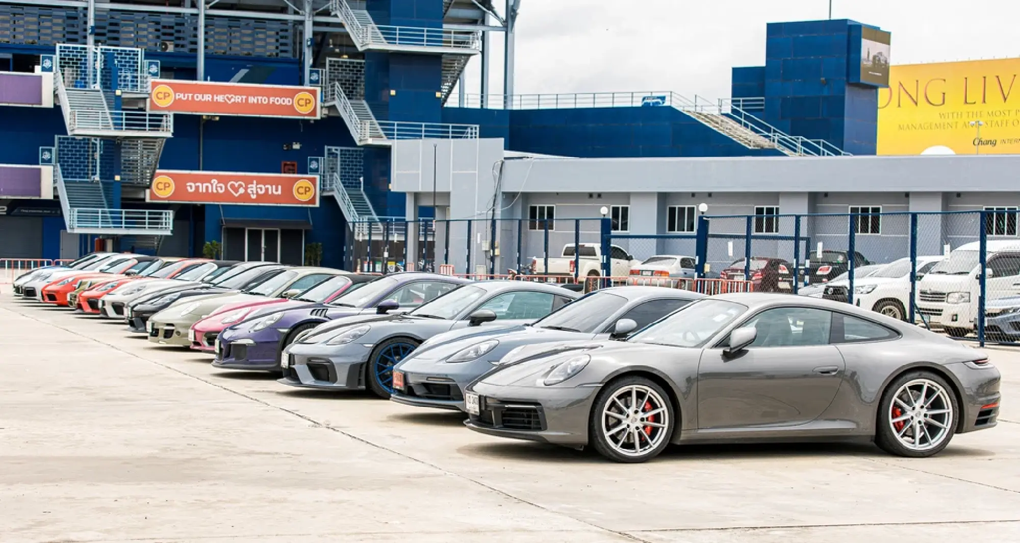 Porsche - Photo 17