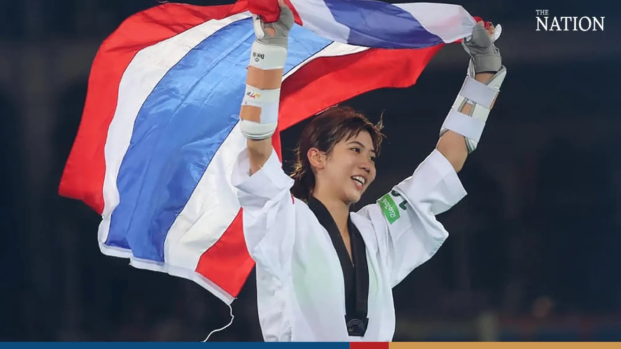 Taekwondo star Panipak lands first Asian Games gold for Thailand in controversial thriller - Photo 6