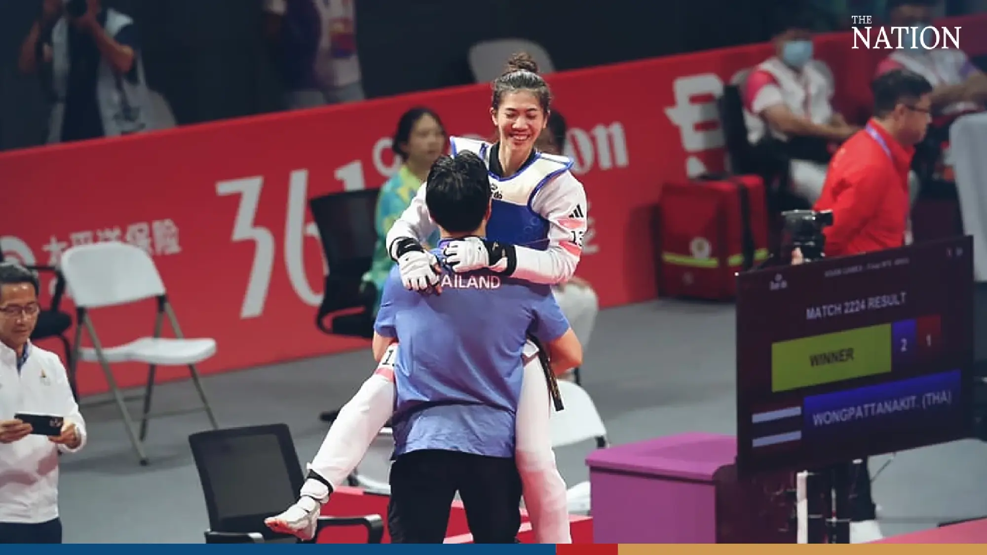 Taekwondo star Panipak lands first Asian Games gold for Thailand in controversial thriller - Photo 5