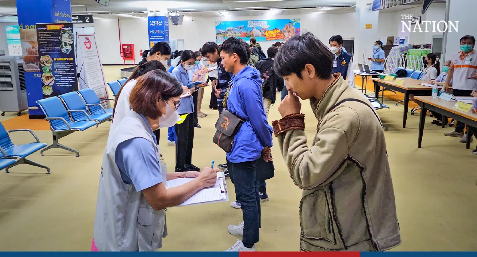 Third batch of 90 workers return from Israel - Photo 8