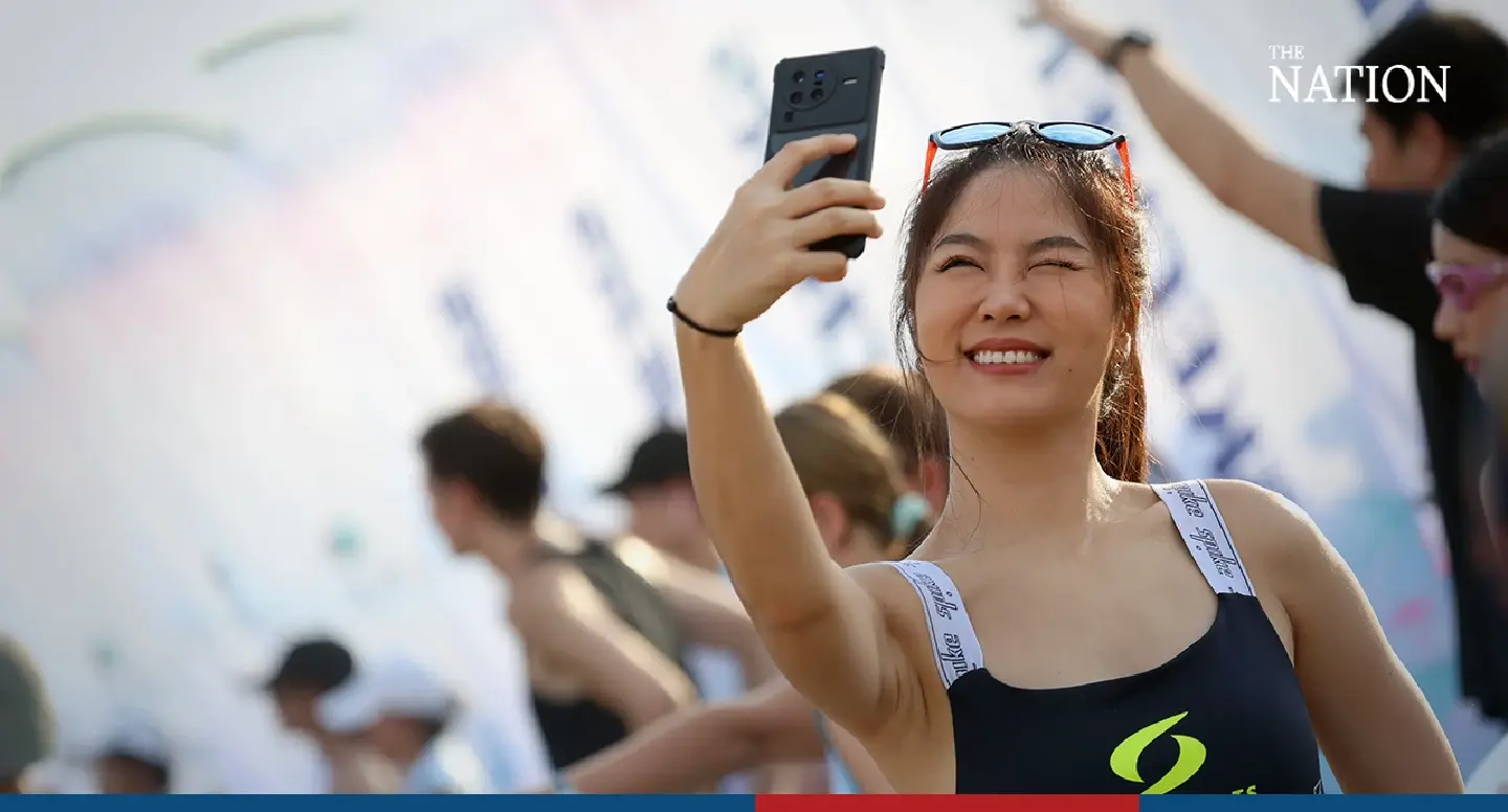 Over 4,000 join Pattaya bikini run - Photo 1