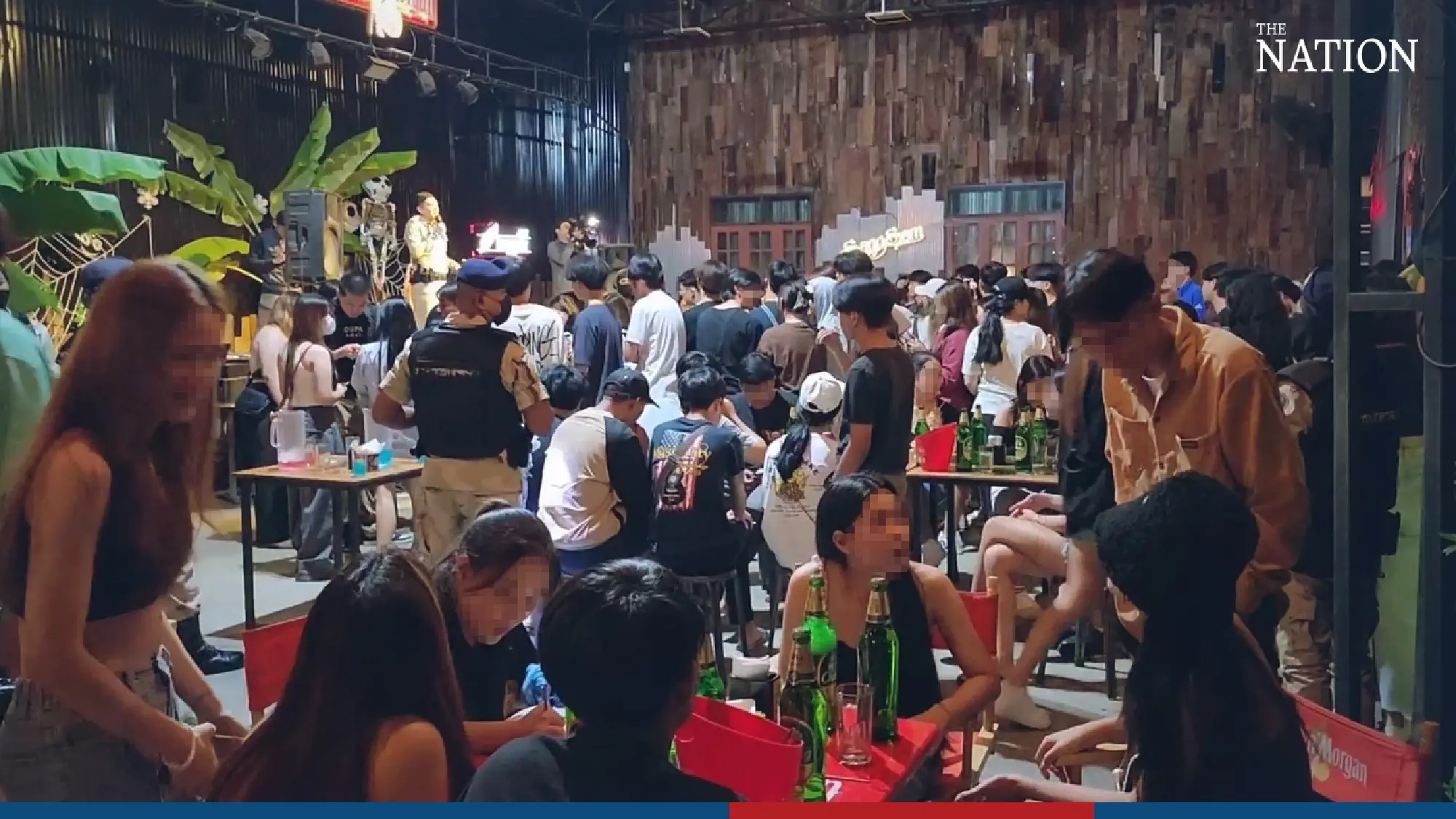 242 underage drinkers nabbed in Chiang Mai - Photo 3