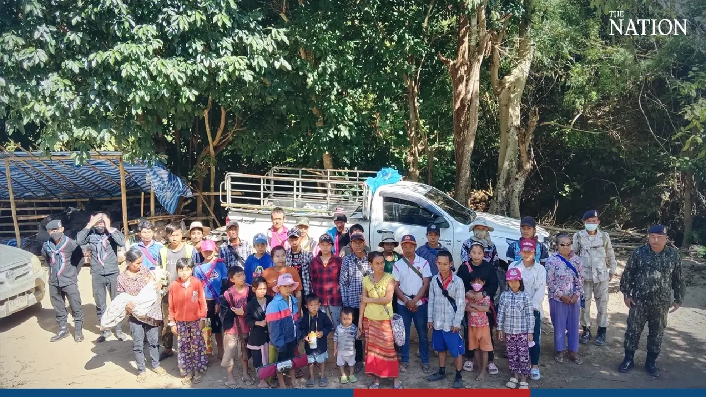 More Myanmar citizens flee to Mae Hong Son - Photo 2