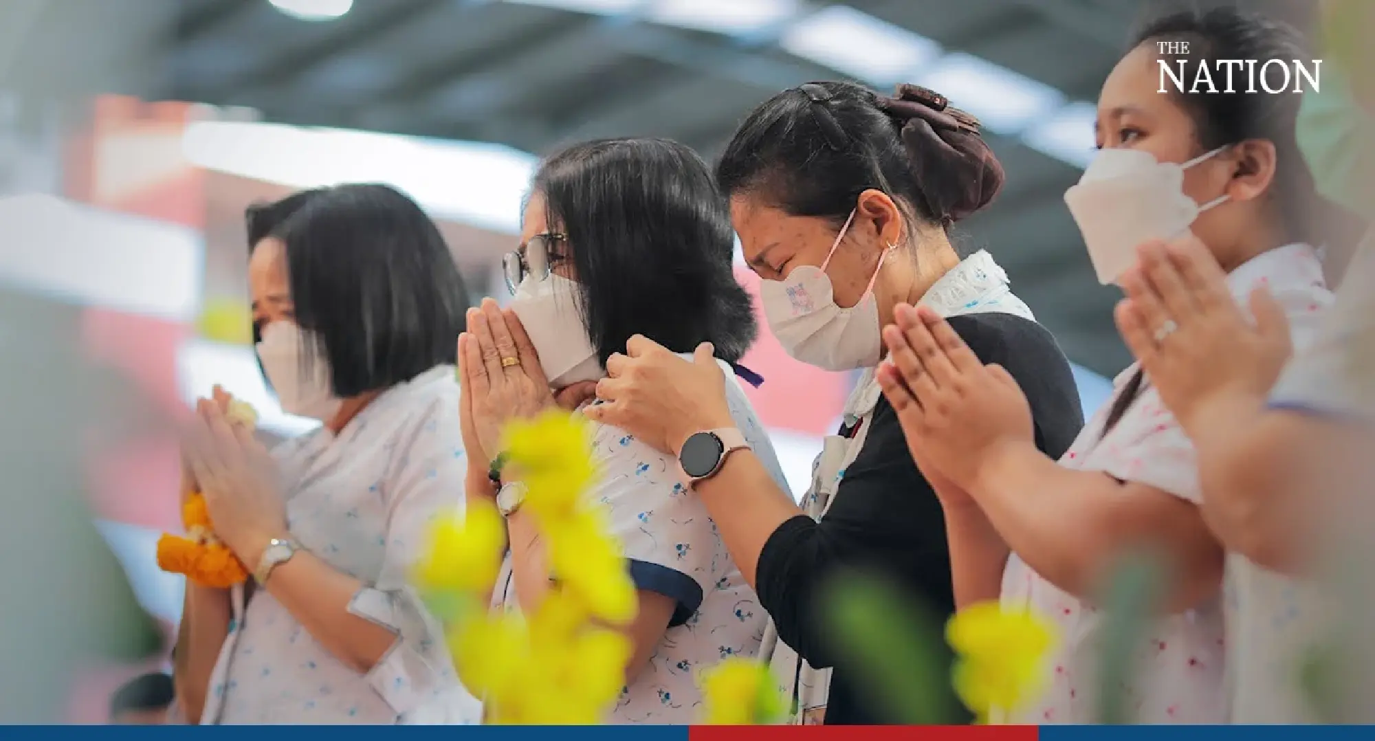 School mourns death of beloved Khru Jiab - Photo 9