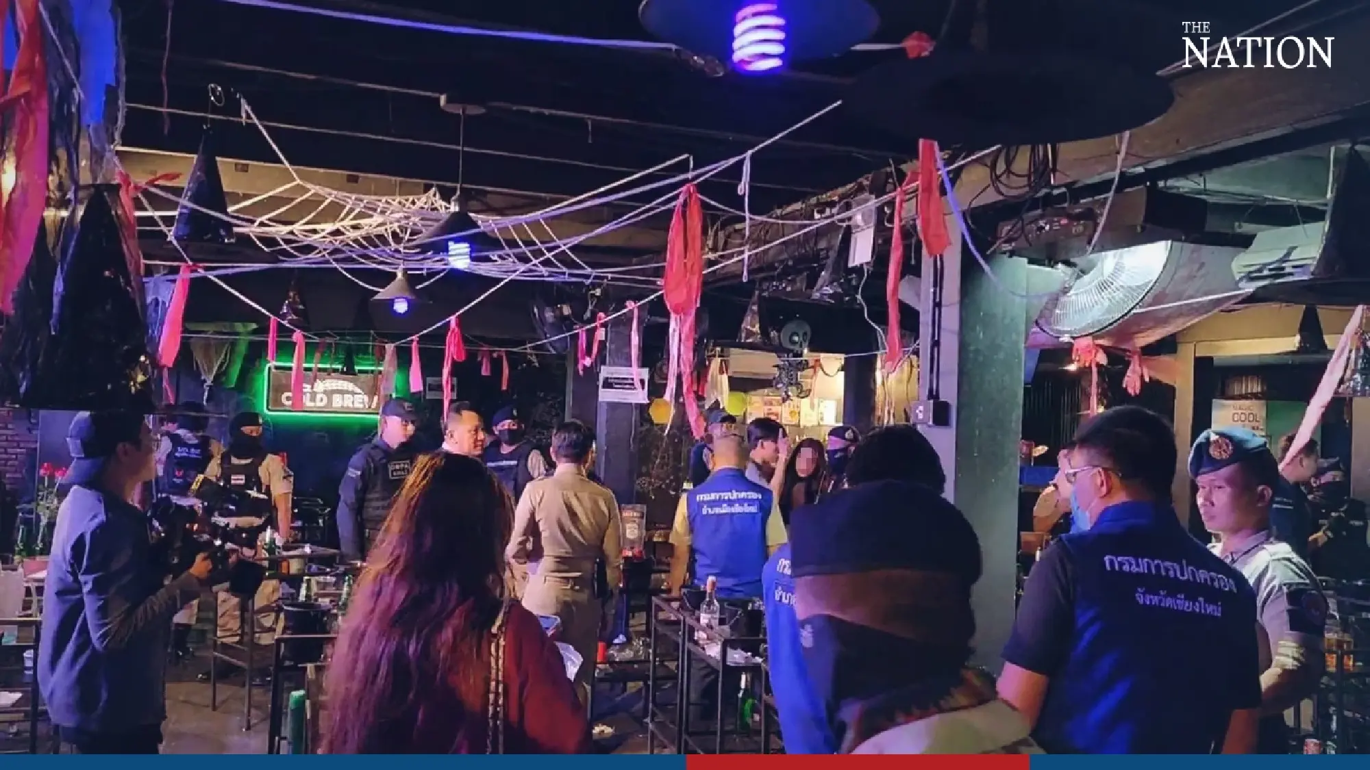 242 underage drinkers nabbed in Chiang Mai - Photo 11