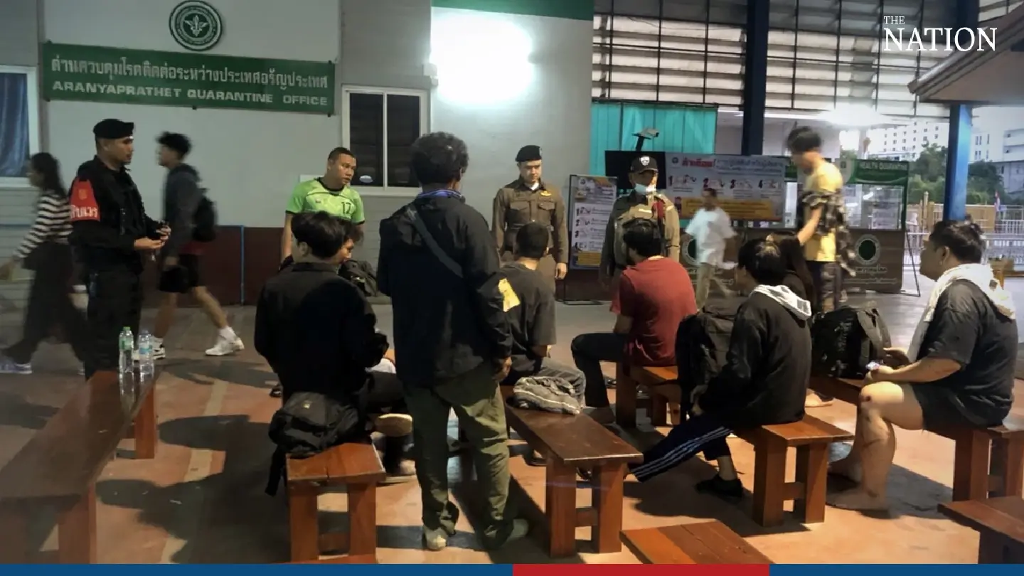9 Thais flee Cambodia scam gang - Photo 4