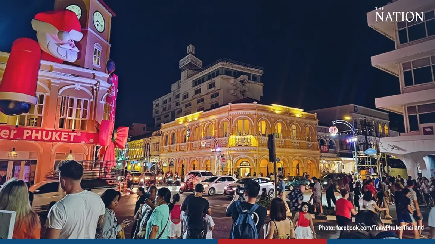 Giant Santa parks on Phuket Town roof - Photo 1