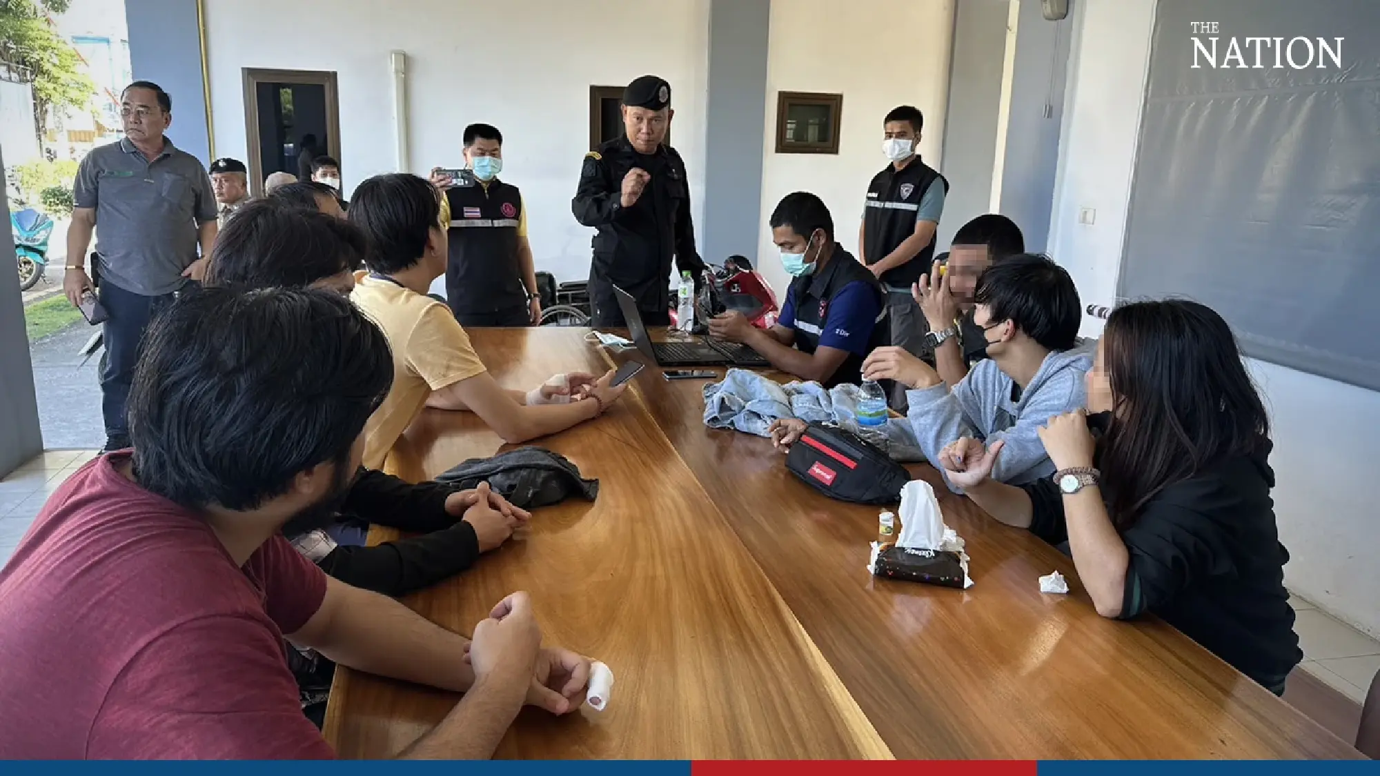 9 Thais flee Cambodia scam gang - Photo 5