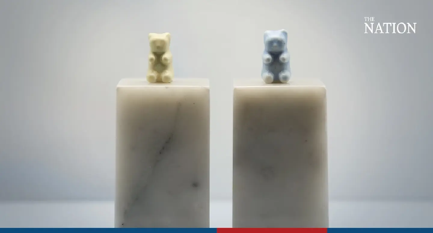 Artist ‘Tew’ challenges us to rethink the power of ceramics - Photo 2