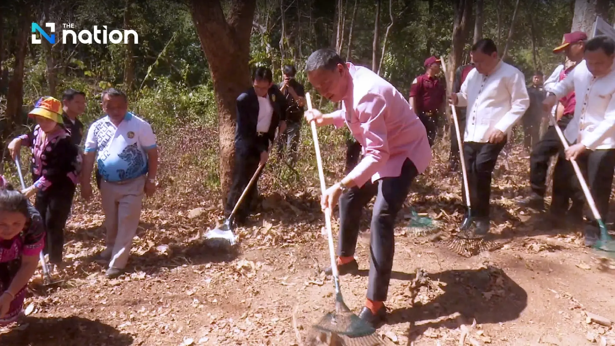 Srettha visits Chiang Mai to check progress in key areas - Photo 6