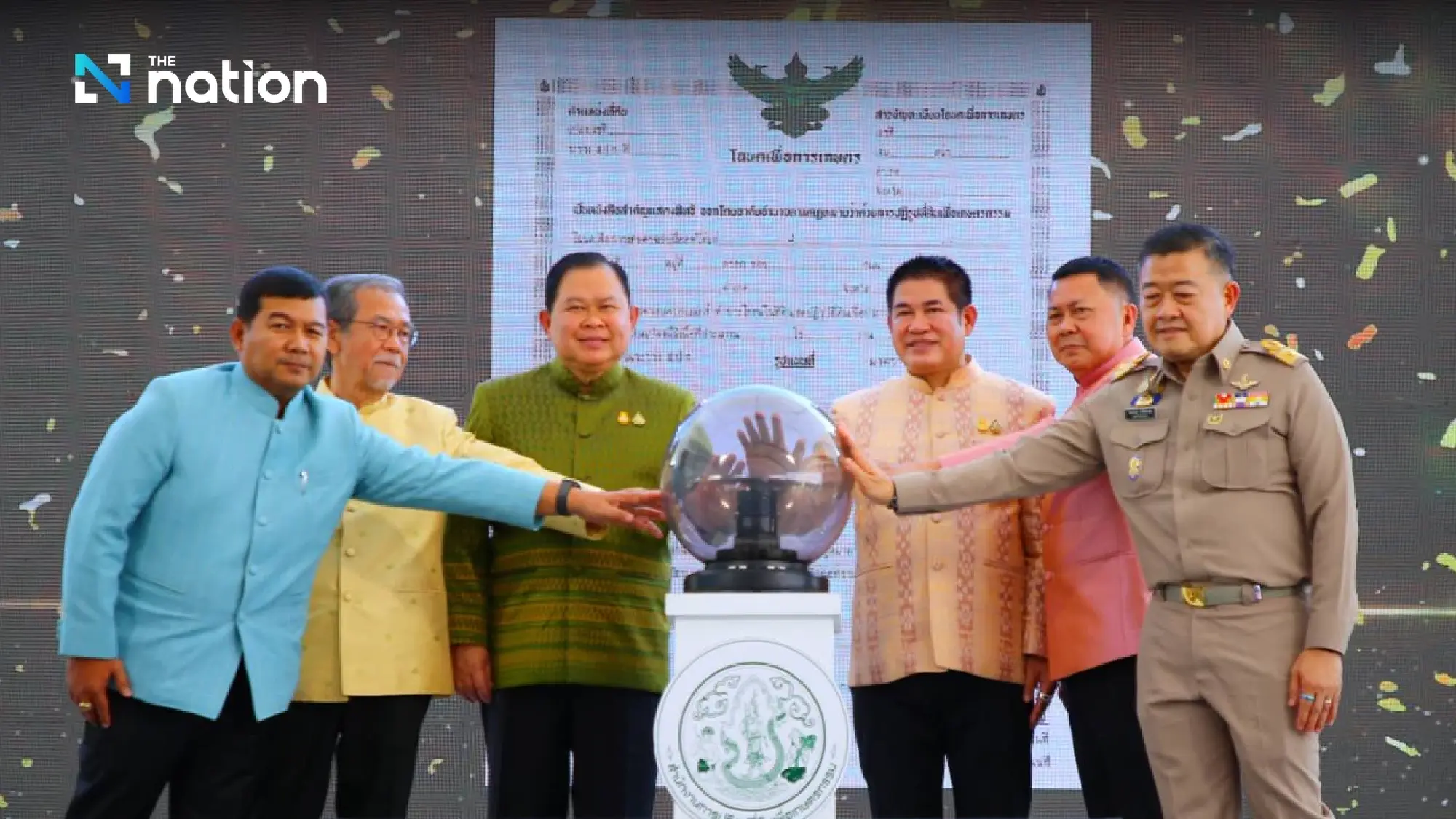 25,000 farmers receive title deeds for agriculture - Photo 6