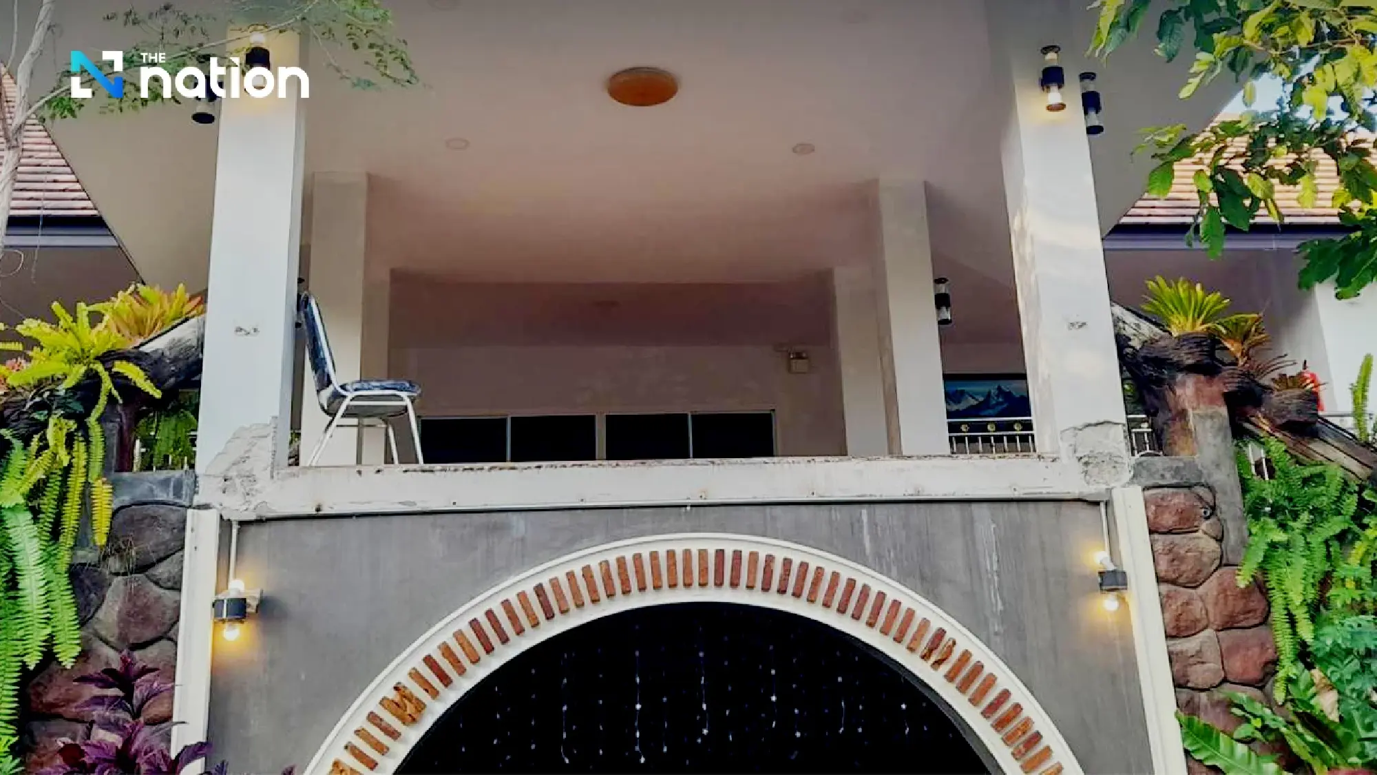 12 women injured as Chiang Mai resort’s balcony collapses - Photo 5