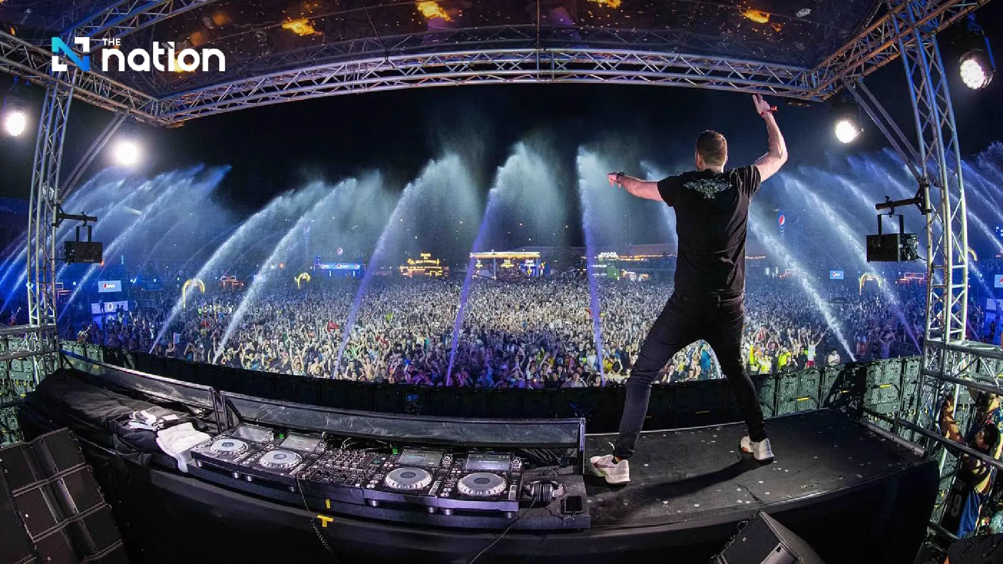 Tickets for Day 2 of three-day Songkran electronic music festival already sold out - Photo 2