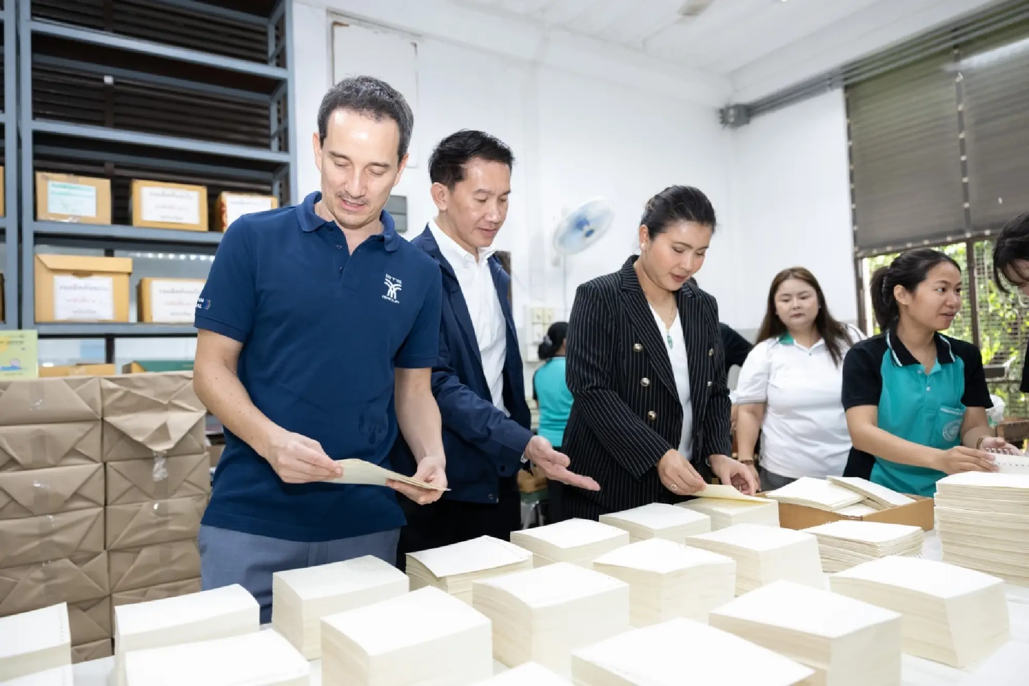 BTS Blind - Photo 11