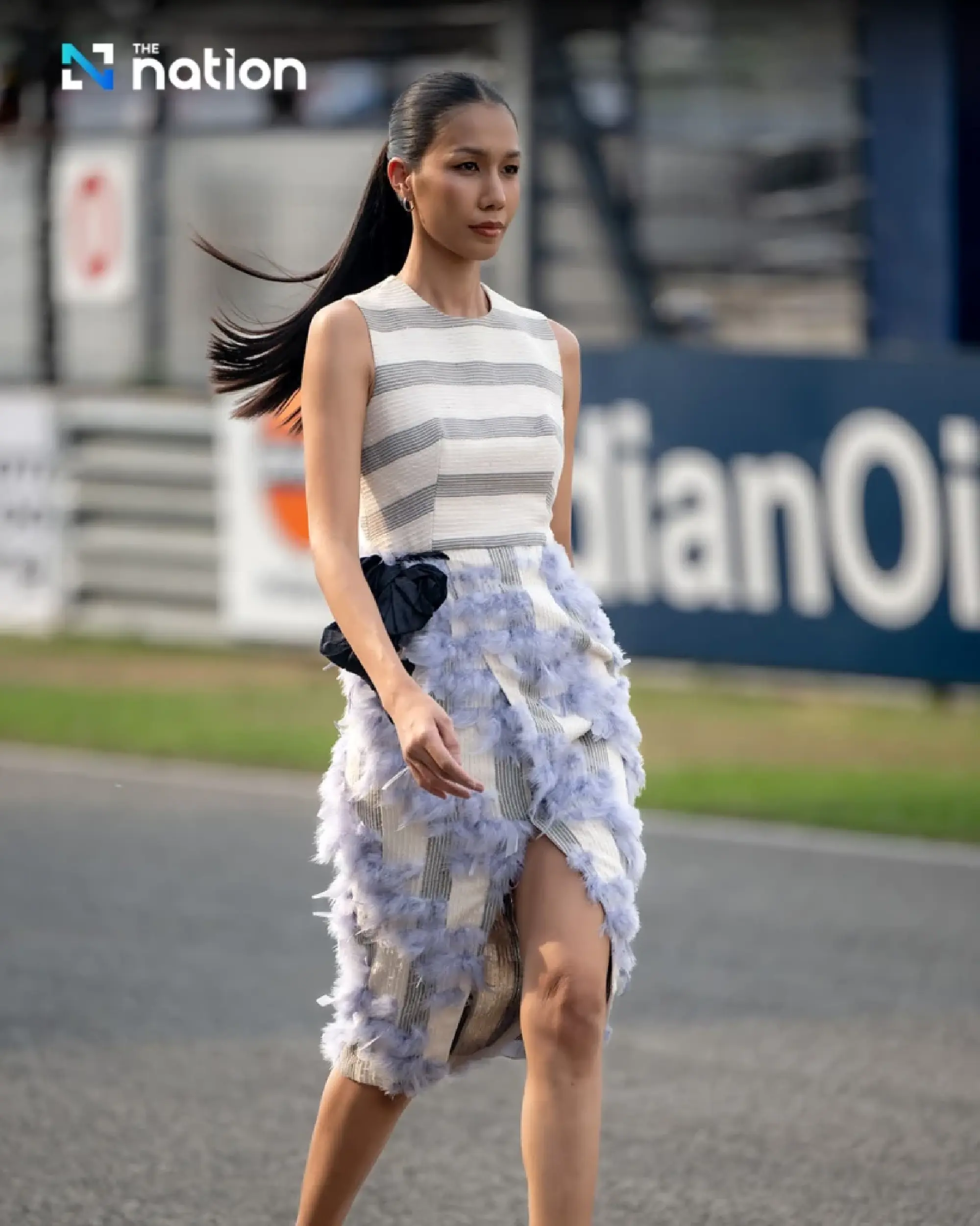 Thai silk’s elegance showcased at motorbike championship in Buri Ram - Photo 5