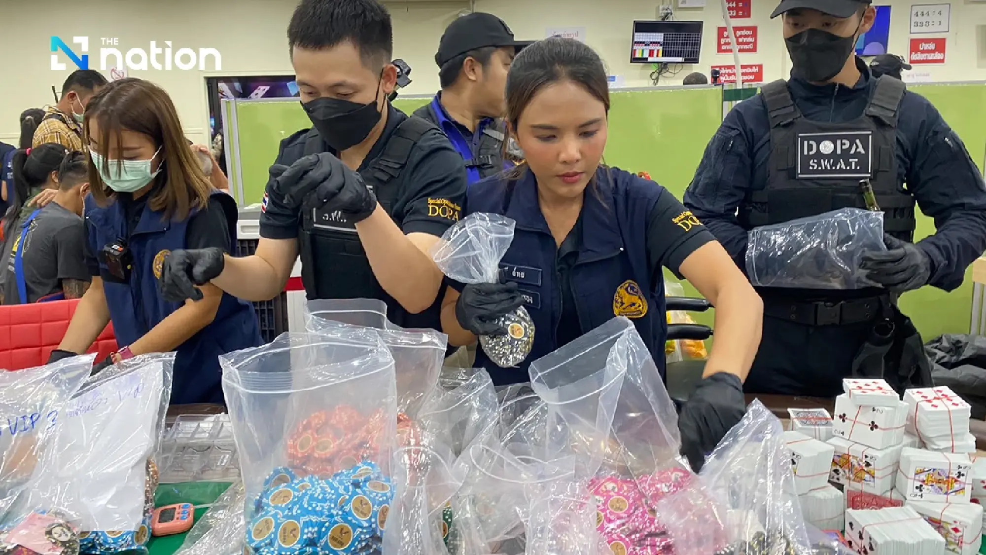 State officials raid ‘large’ gambling den in Nonthaburi, nab 300 punters - Photo 6