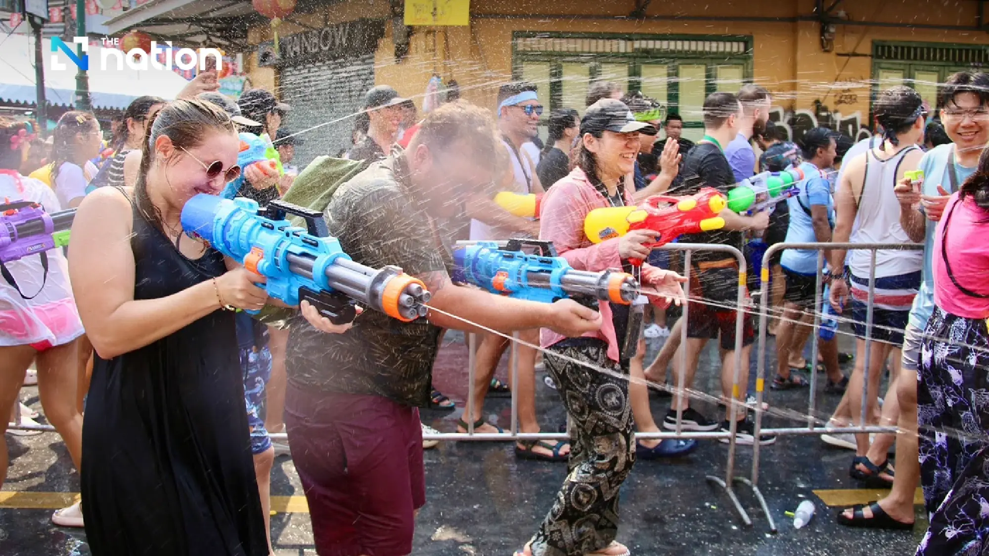 More police, city officials deployed to watch Khao San, Silom roads - Photo 5