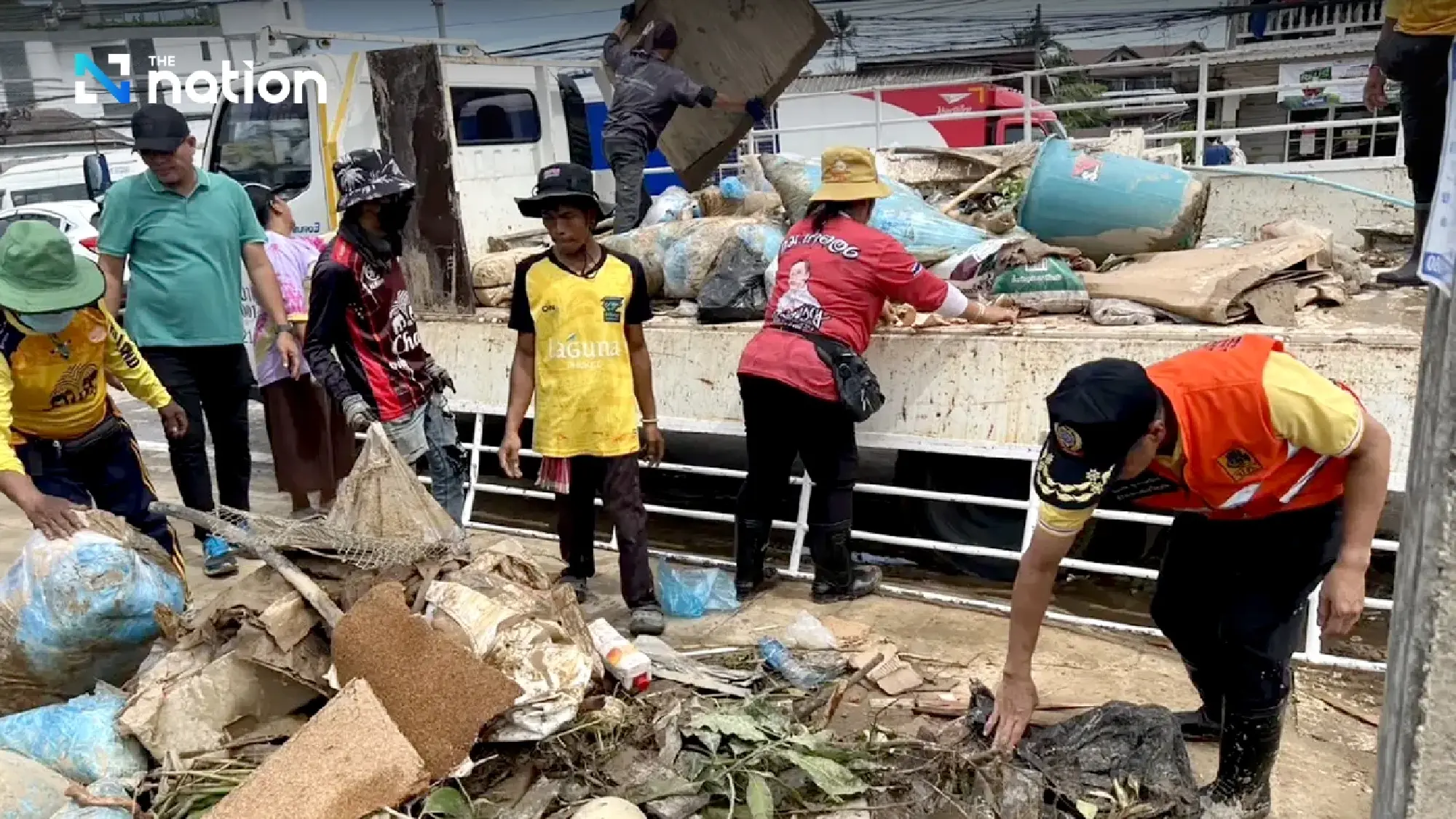 Phuket bounces back: Governor leads big clean after torrential rains inundate island - Photo 6