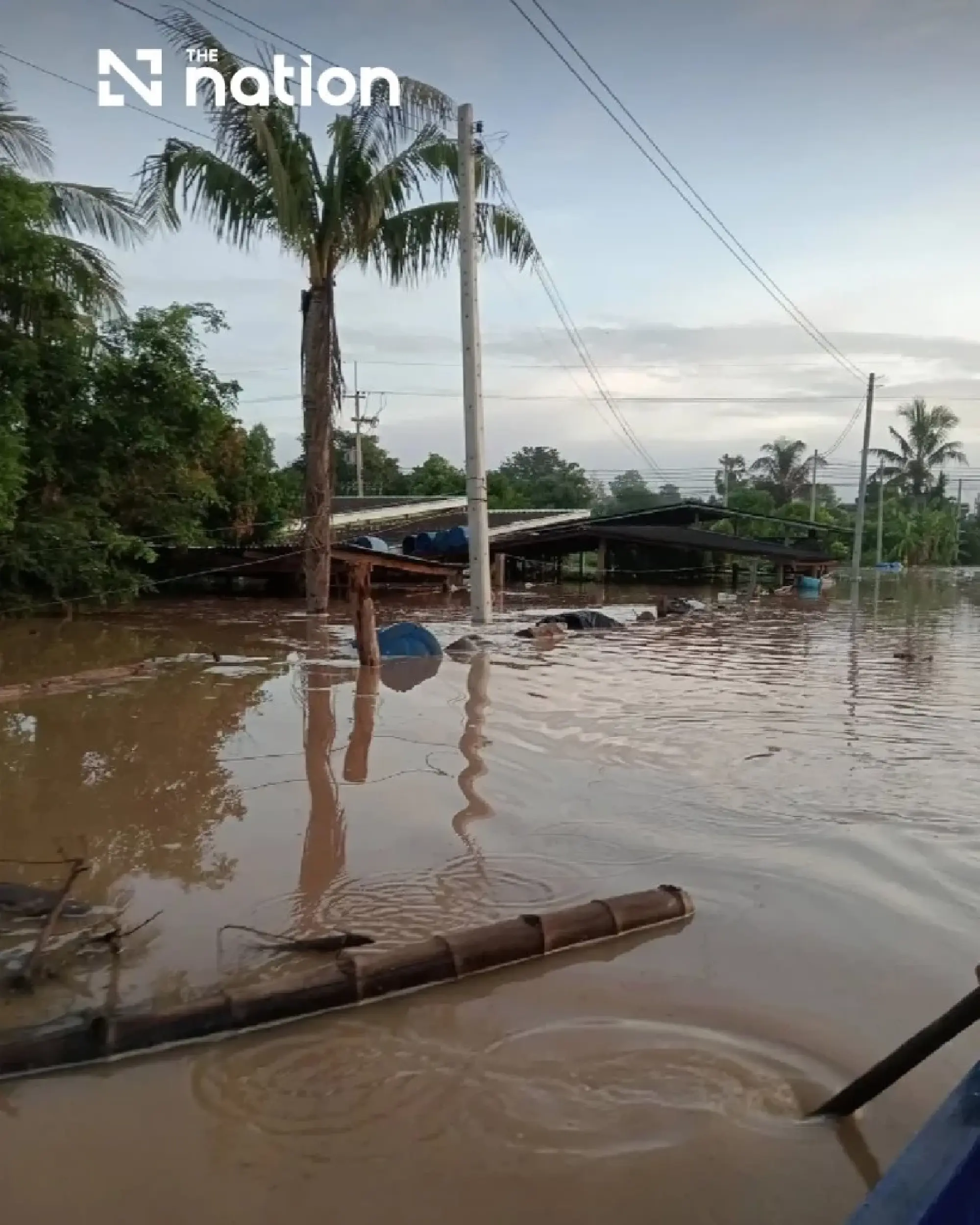 Kanchanaburi flood crisis deepens as homes go underwater - Photo 9
