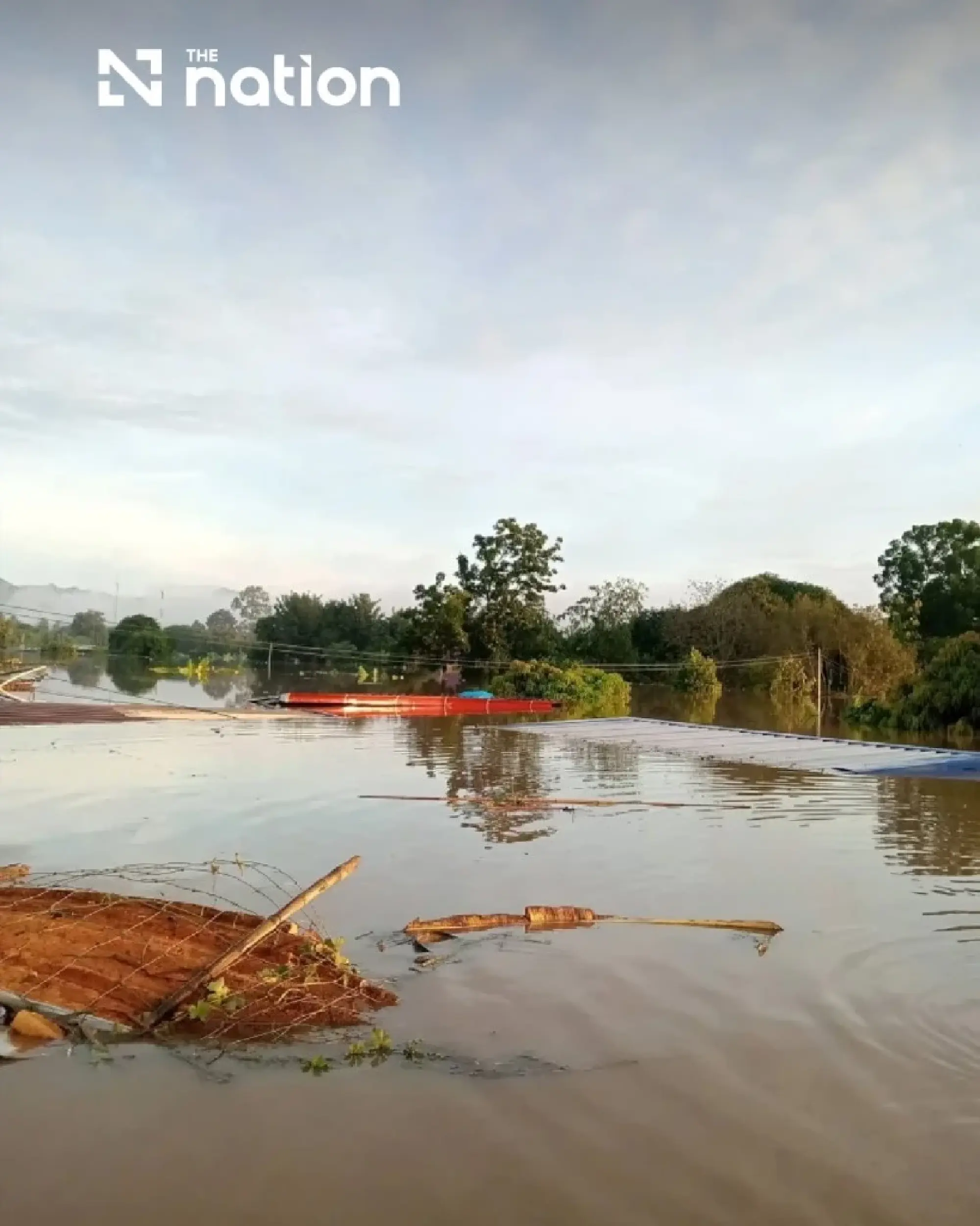 Kanchanaburi flood crisis deepens as homes go underwater - Photo 16