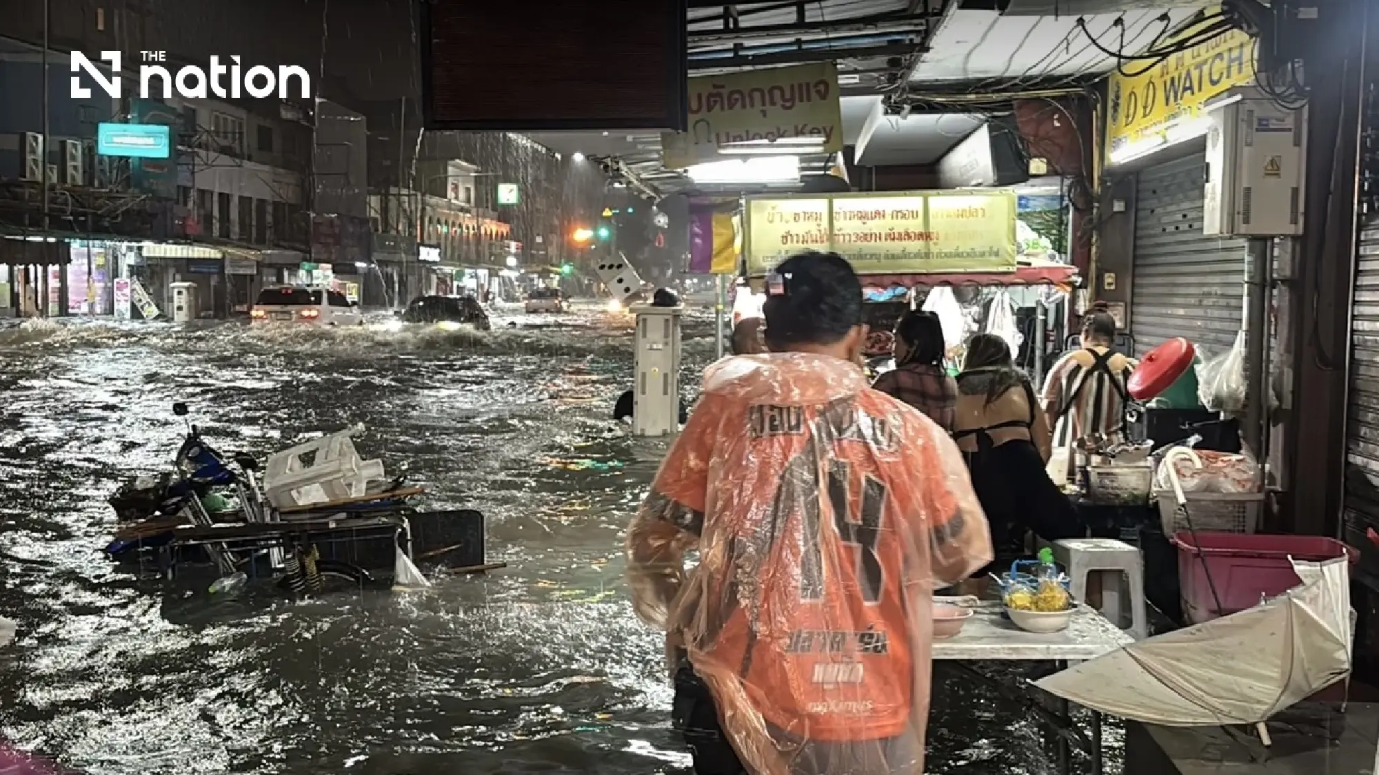 Heavy rain floods Highway 331 and Pattaya roads across Chonburi - Photo 6