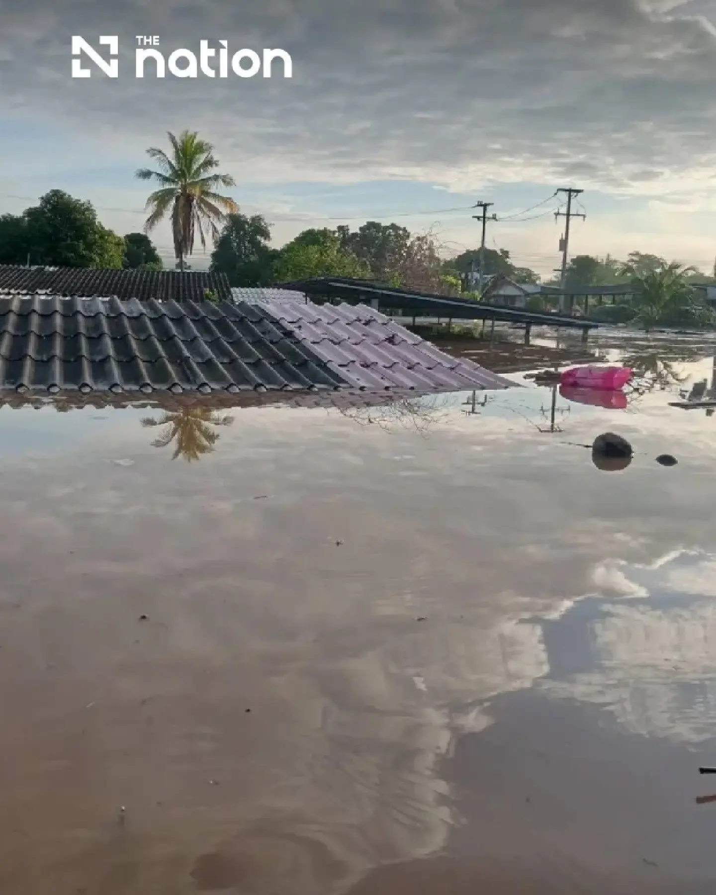 Kanchanaburi flood crisis deepens as homes go underwater - Photo 2