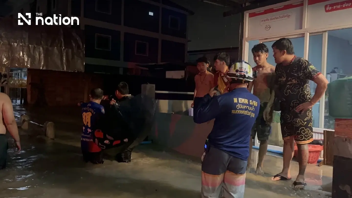 Pattaya floods leave one foreign man missing on Thursday - Photo 1