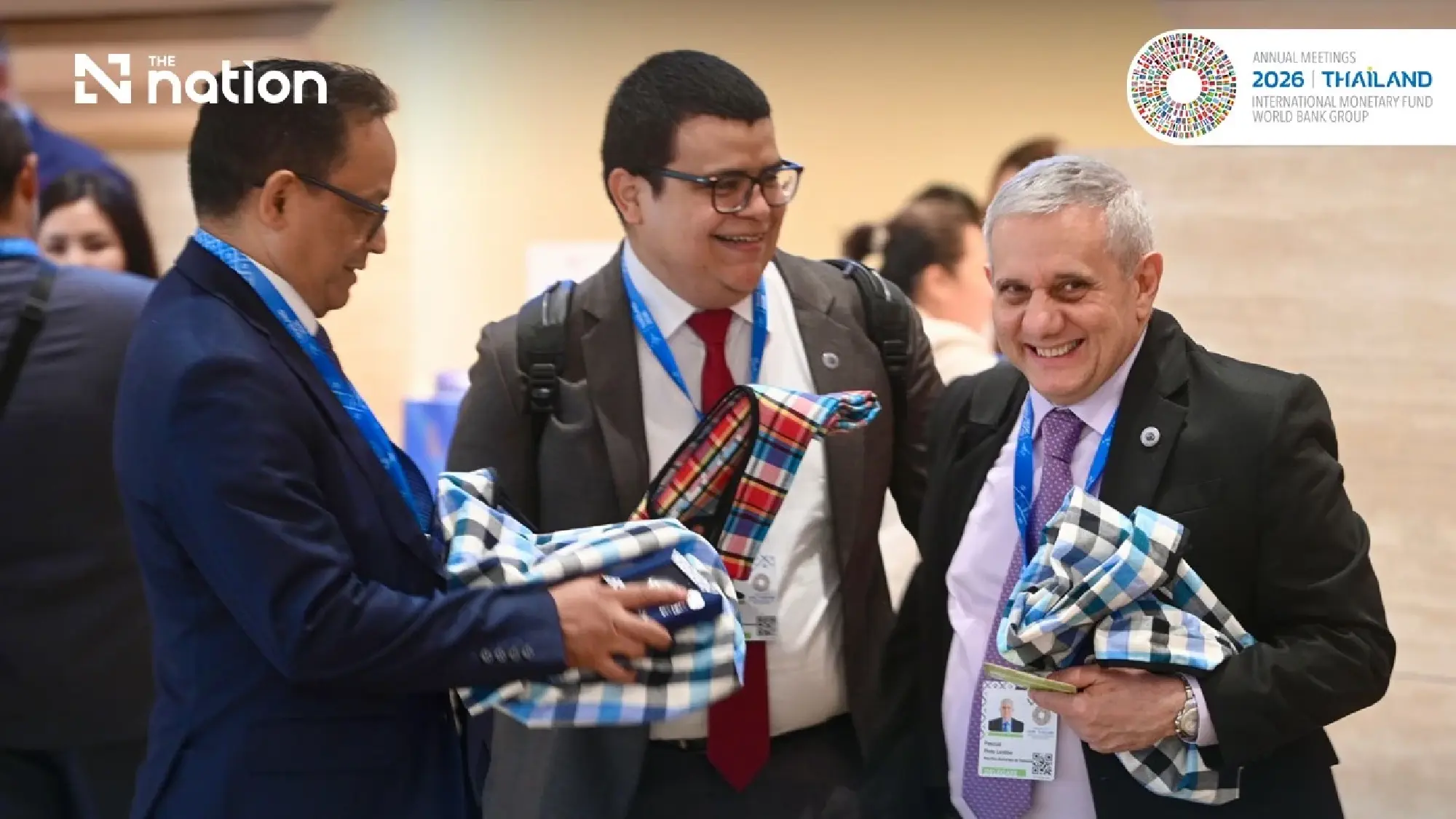 From Ratchaburi weaving to IMF–World Bank souvenir bags - Photo 1