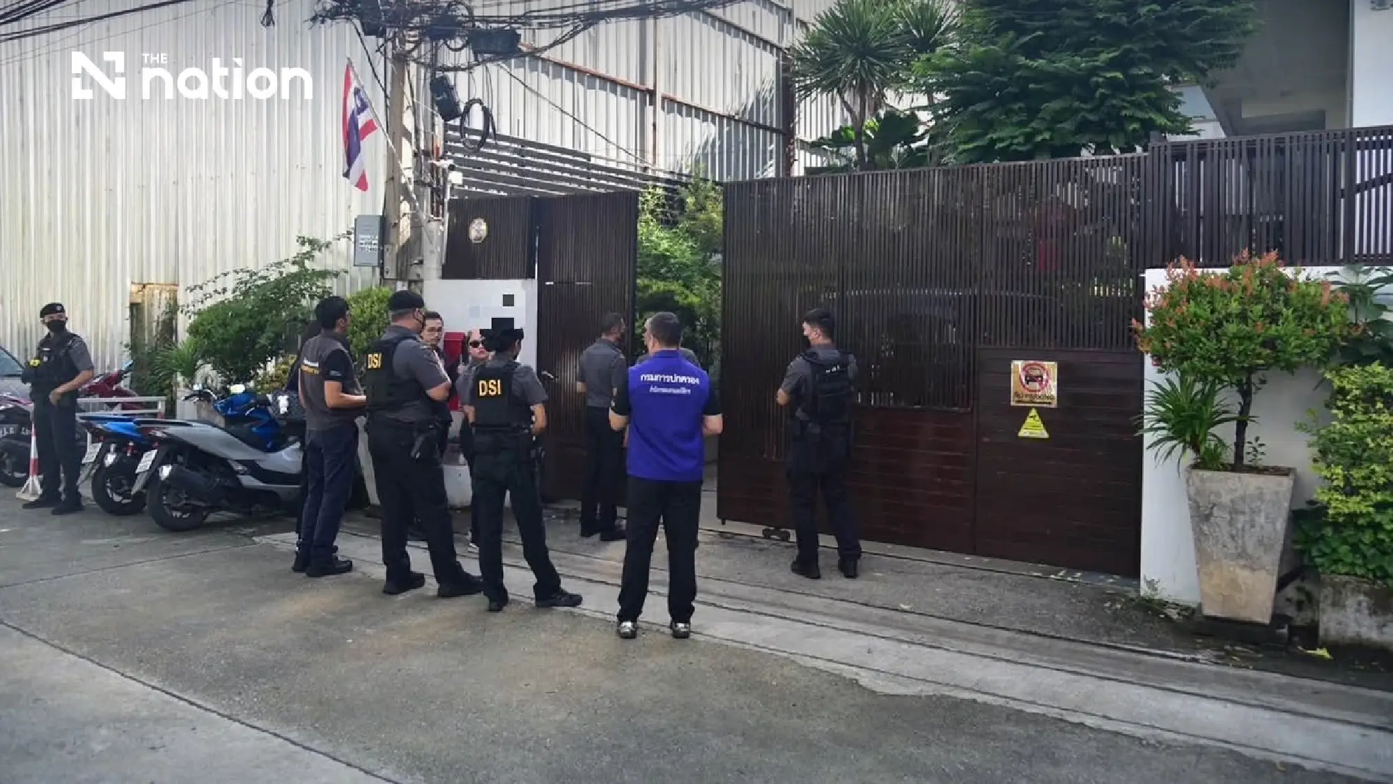 DSI raids 3 Bangkok sites in Israeli-linked probe on Oct 8 - Photo 7
