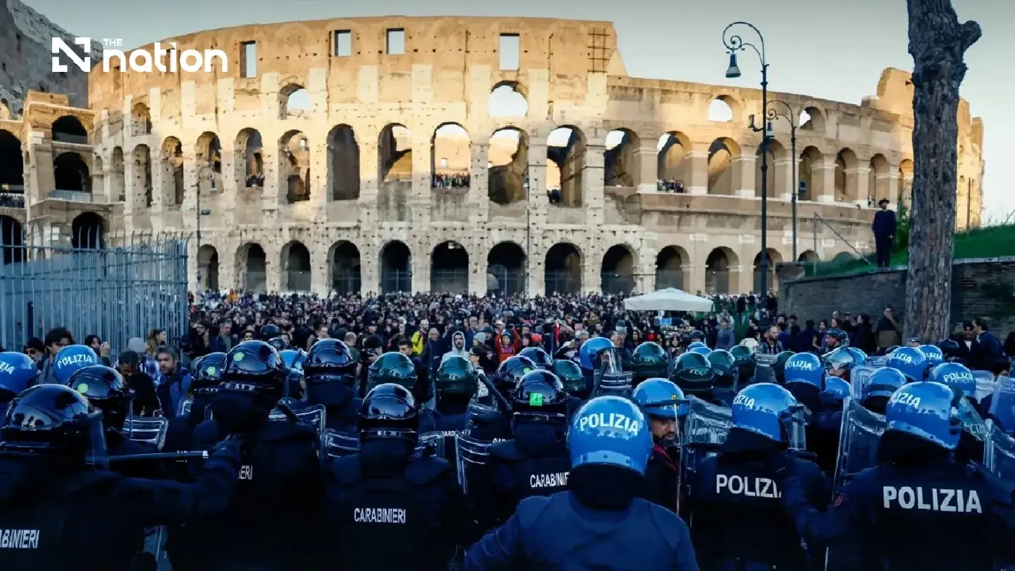 Clashes accompany European protests over living costs and education - Photo 2