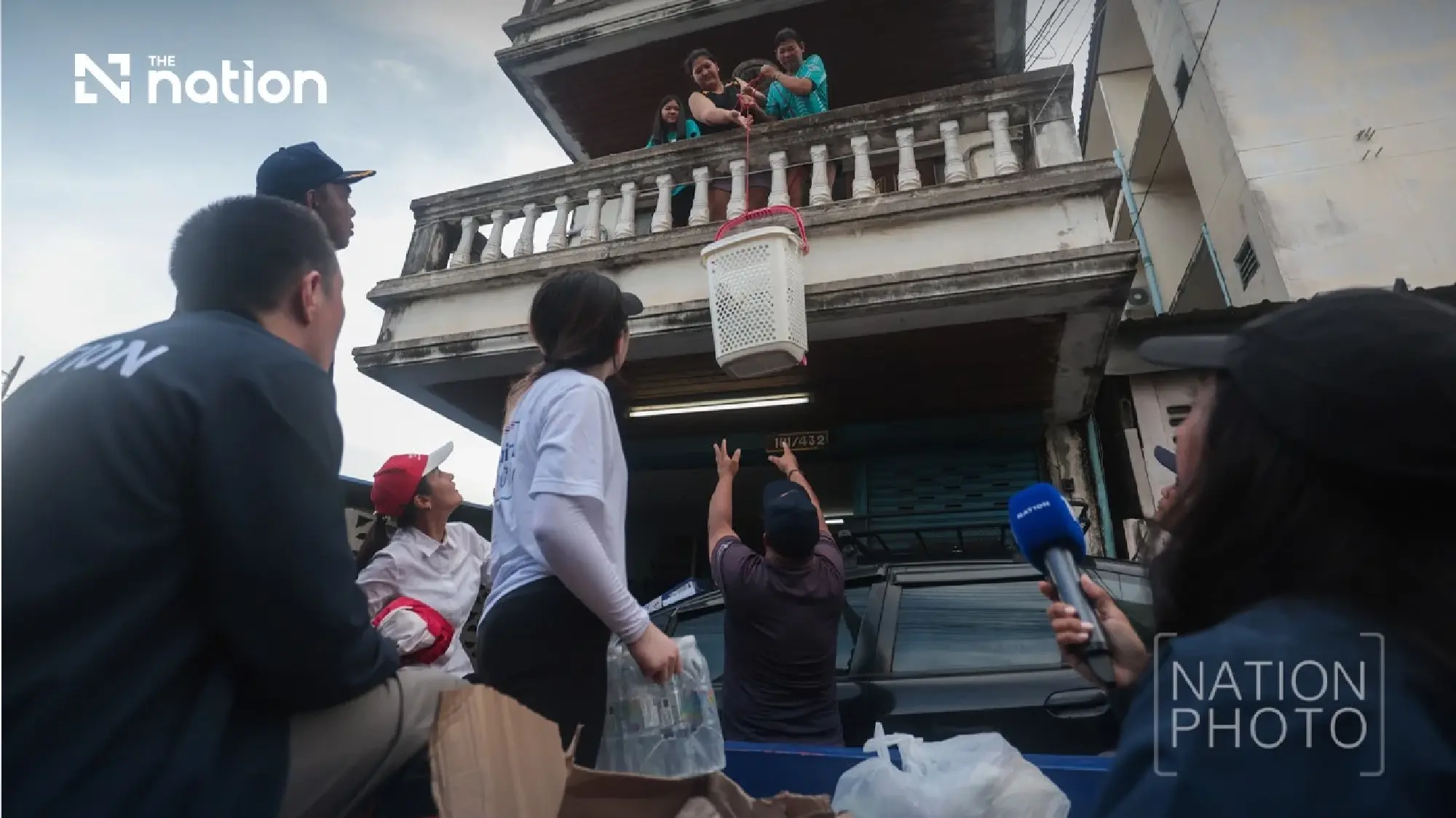 Nation Foundation aids 3 flood-hit Bangkok communities on Oct 3 - Photo 8