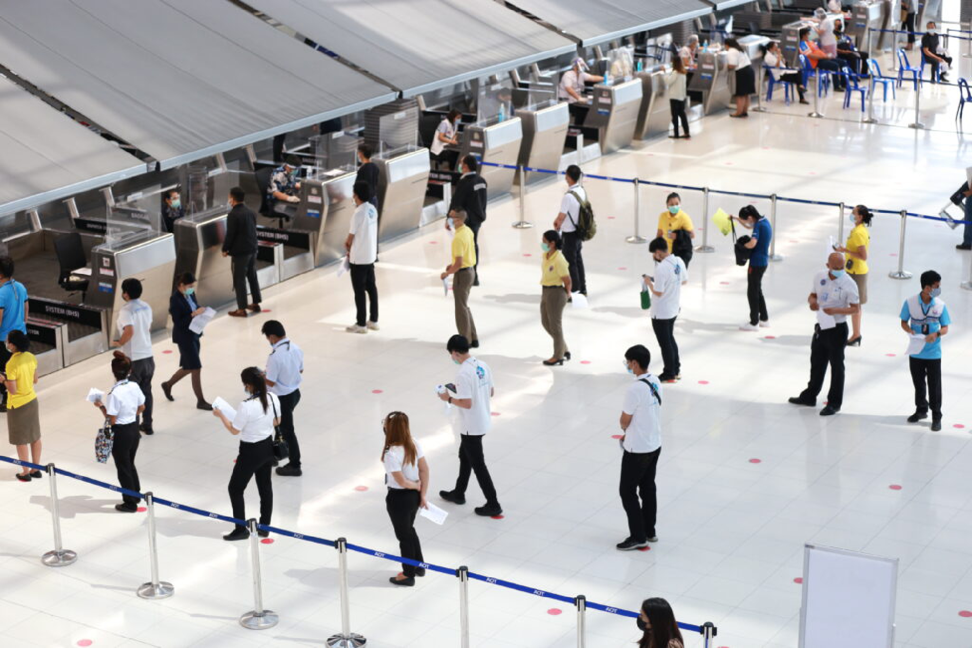 Baggage swapped for jabs as Suvarnabhumi check-in counters become vaccination points