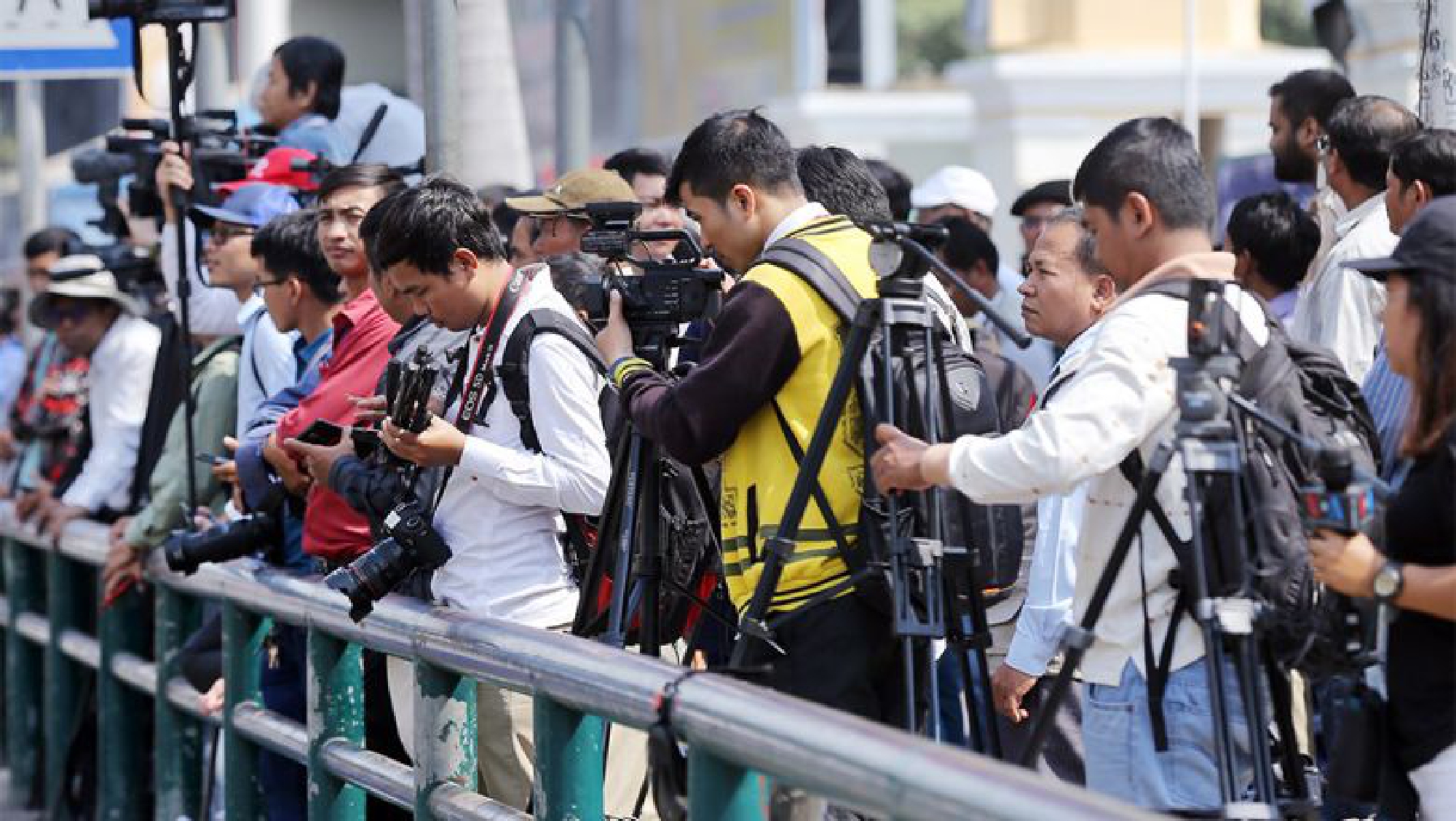 UNESCO sounds alarm on collapse of independent media