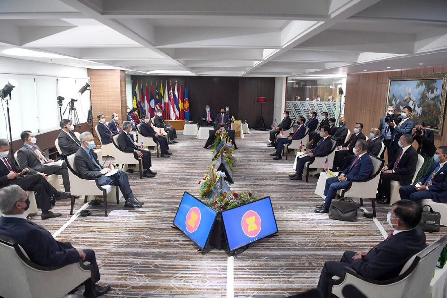Foreign minister attends ASEAN Leaders’ Meeting in Jakarta Foreign minister attends ASEAN Leaders’ Meeting in Jakarta