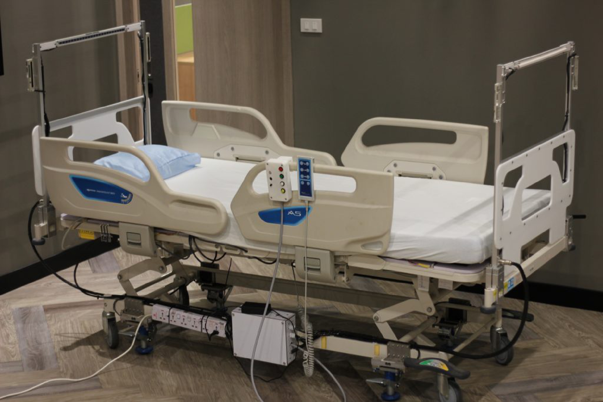 Chula’s “smart hospital beds” innovation can help prevent falls