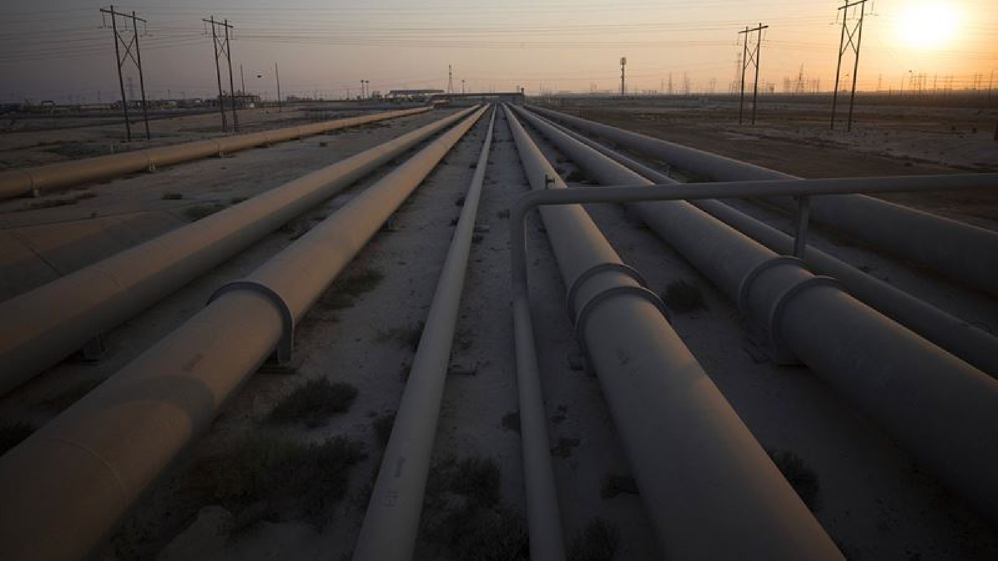 Aramco weighs sale of stake in natural gas pipelines