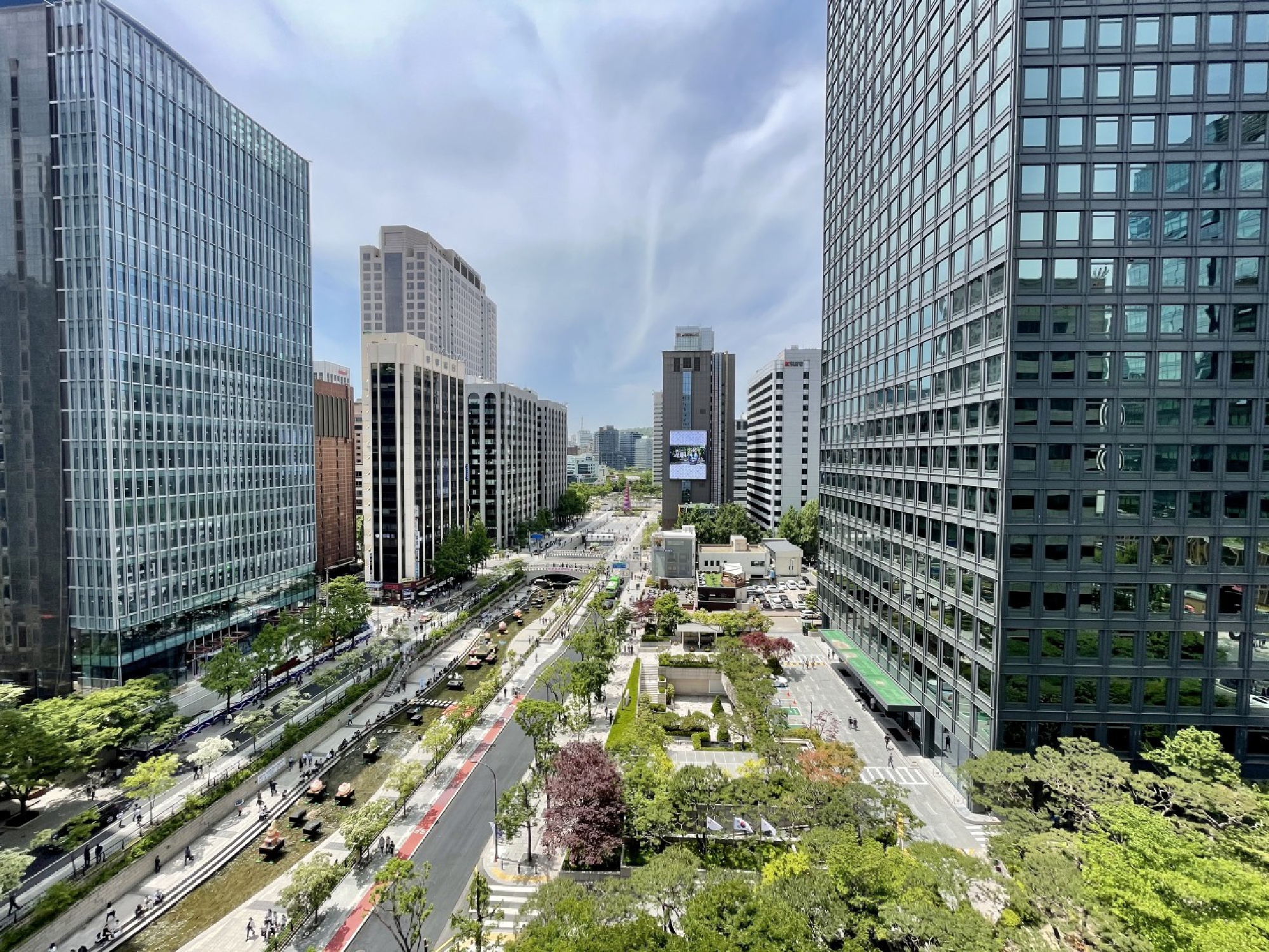 Green architecture brings fresh air