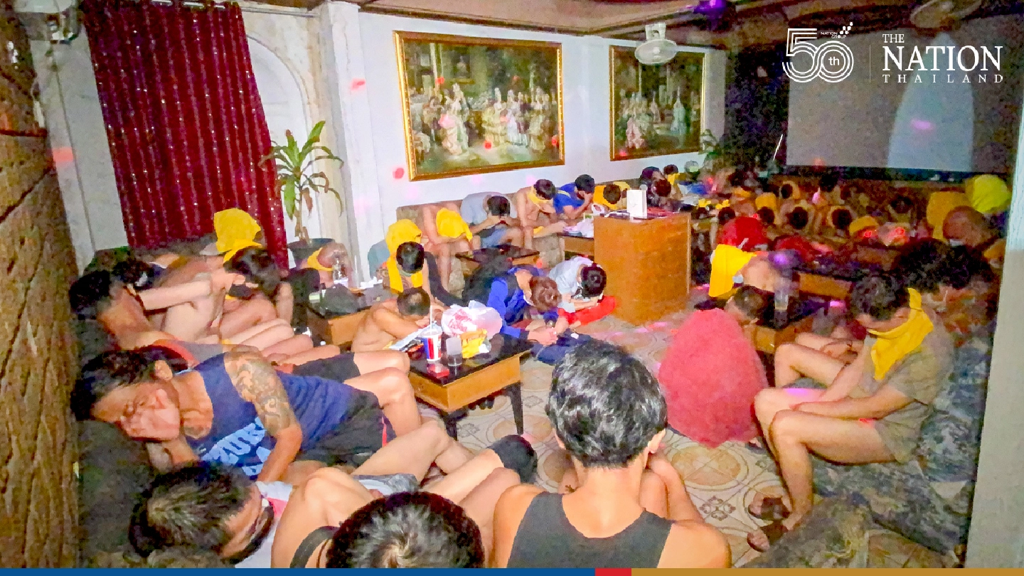 60 employees, visitors arrested as police raid Bangkok sauna 60 employees, visitors arrested as police raid Bangkok sauna