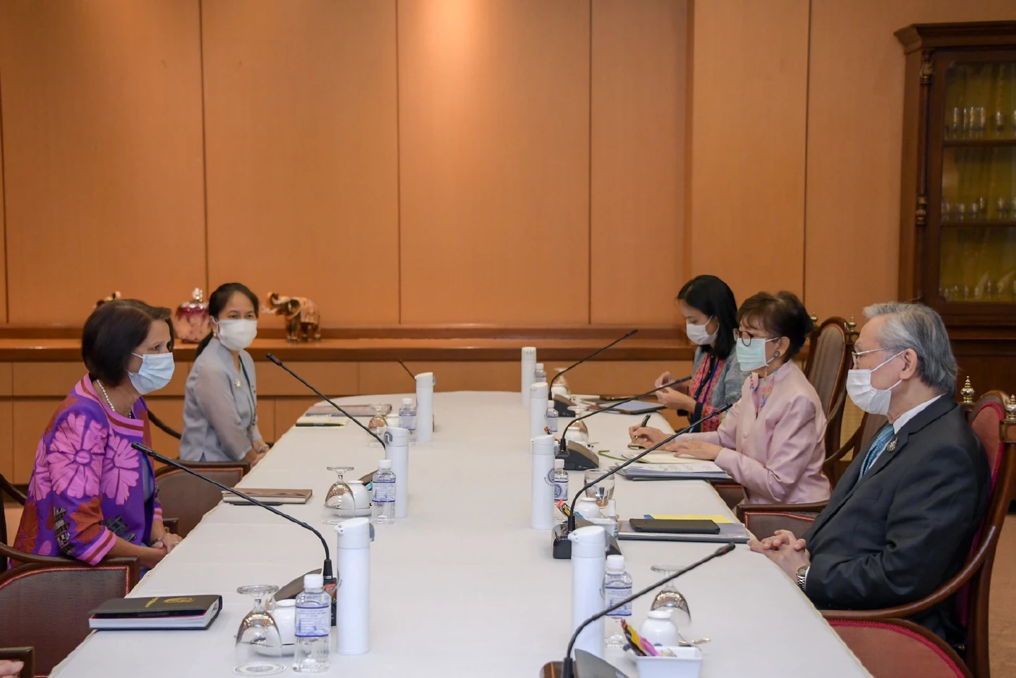UN special envoy to Myanmar holds talks with Don