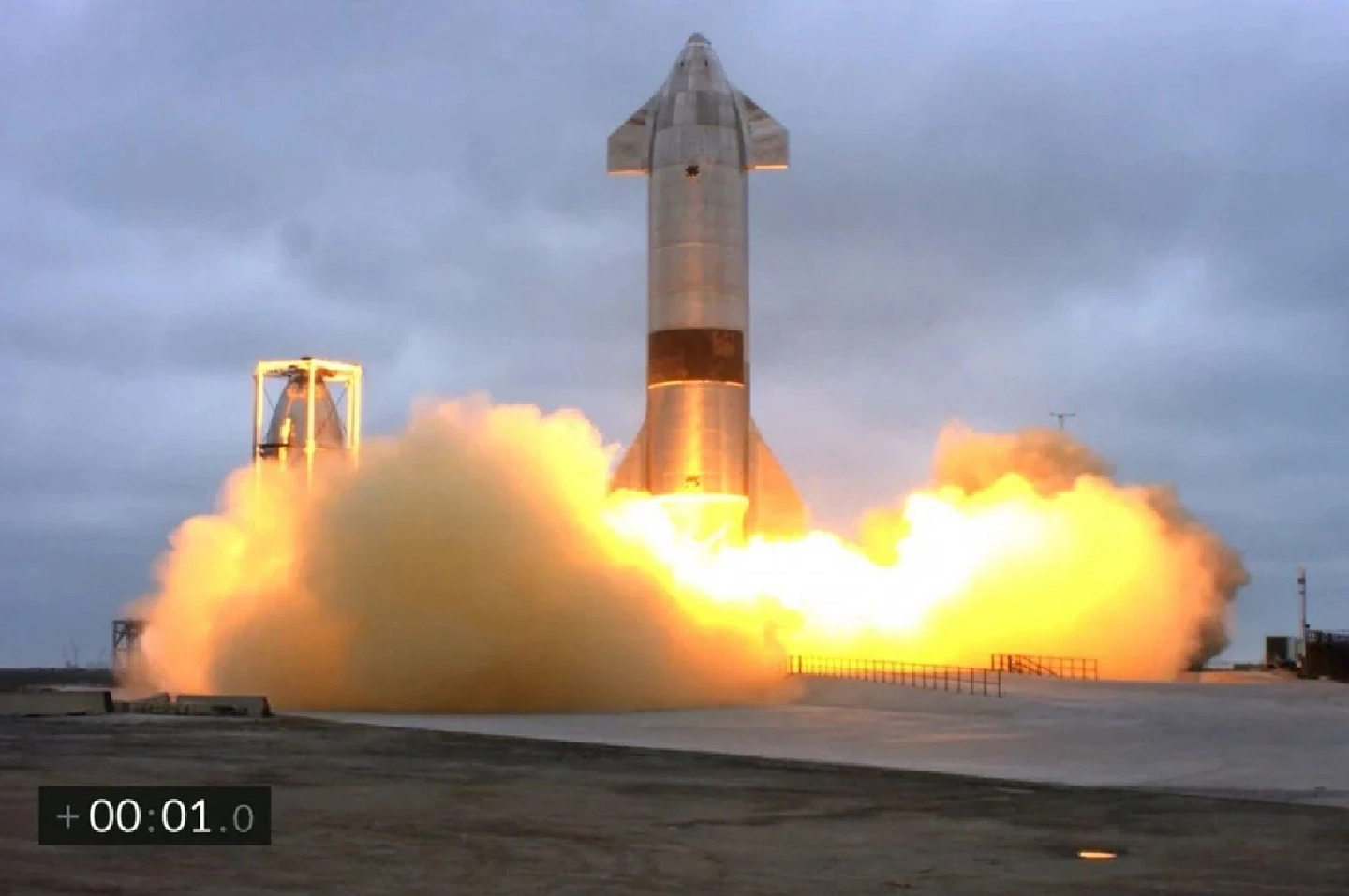 SpaceX lands Starship spacecraft for the first time