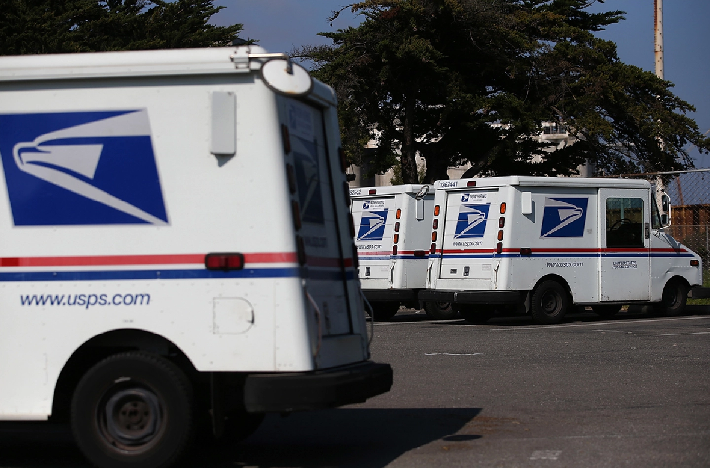Push to electrify mail trucks gains wide support, an unlikely win for both DeJoy and Biden Push to electrify mail trucks gains wide support, an unlikely win for both DeJoy and Biden
