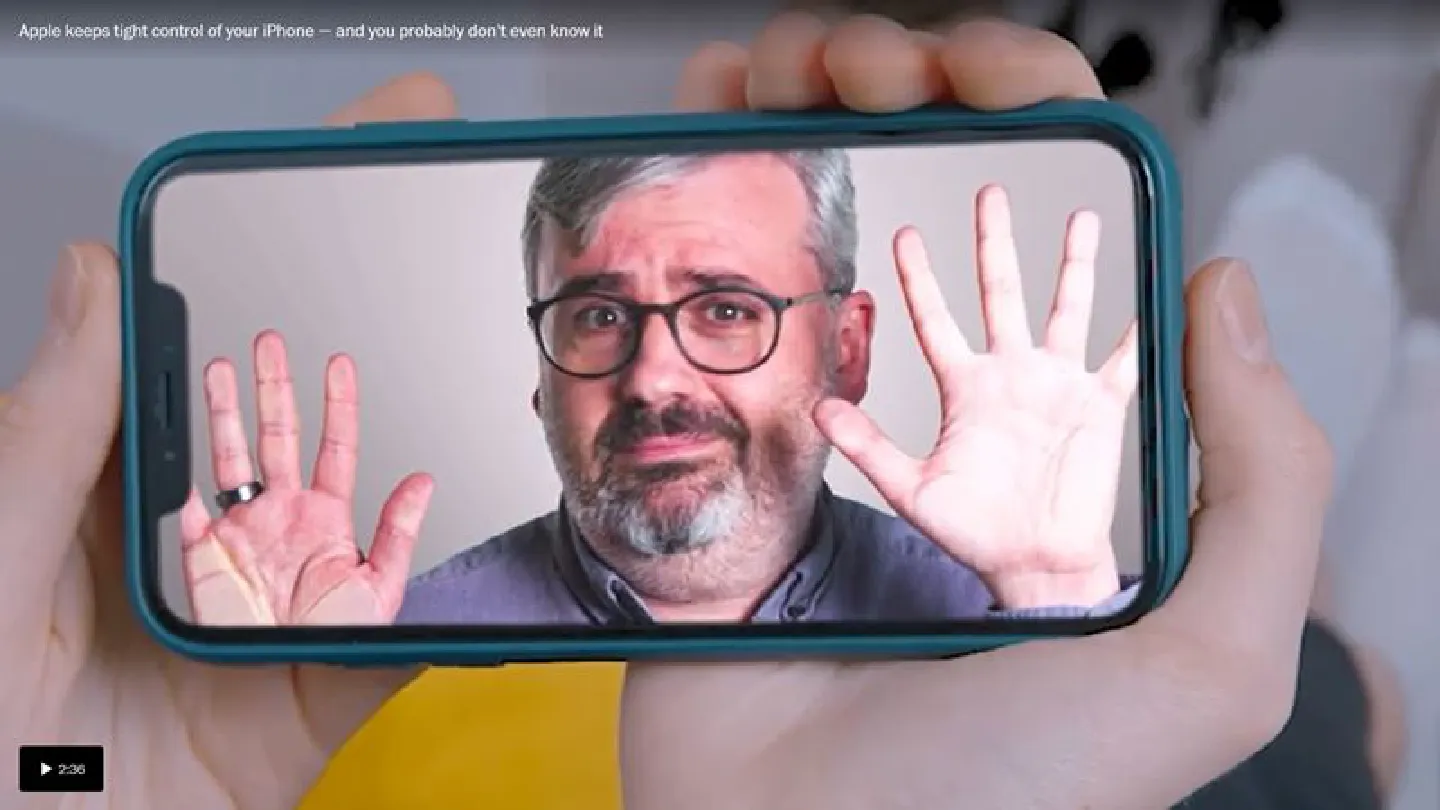 iTrapped: All the things Apple wont let you do with your iPhone iTrapped: All the things Apple wont let you do with your iPhone