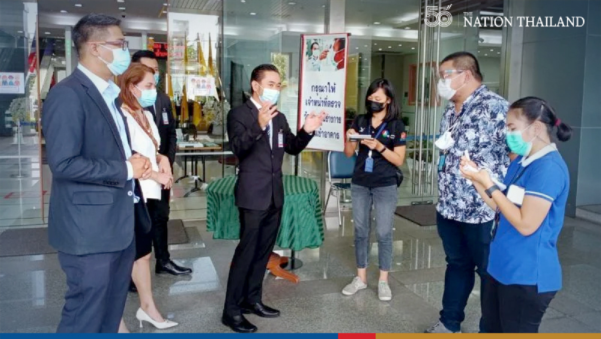 Family of Covid victim sues Prayut, CCSA for THB4.5m