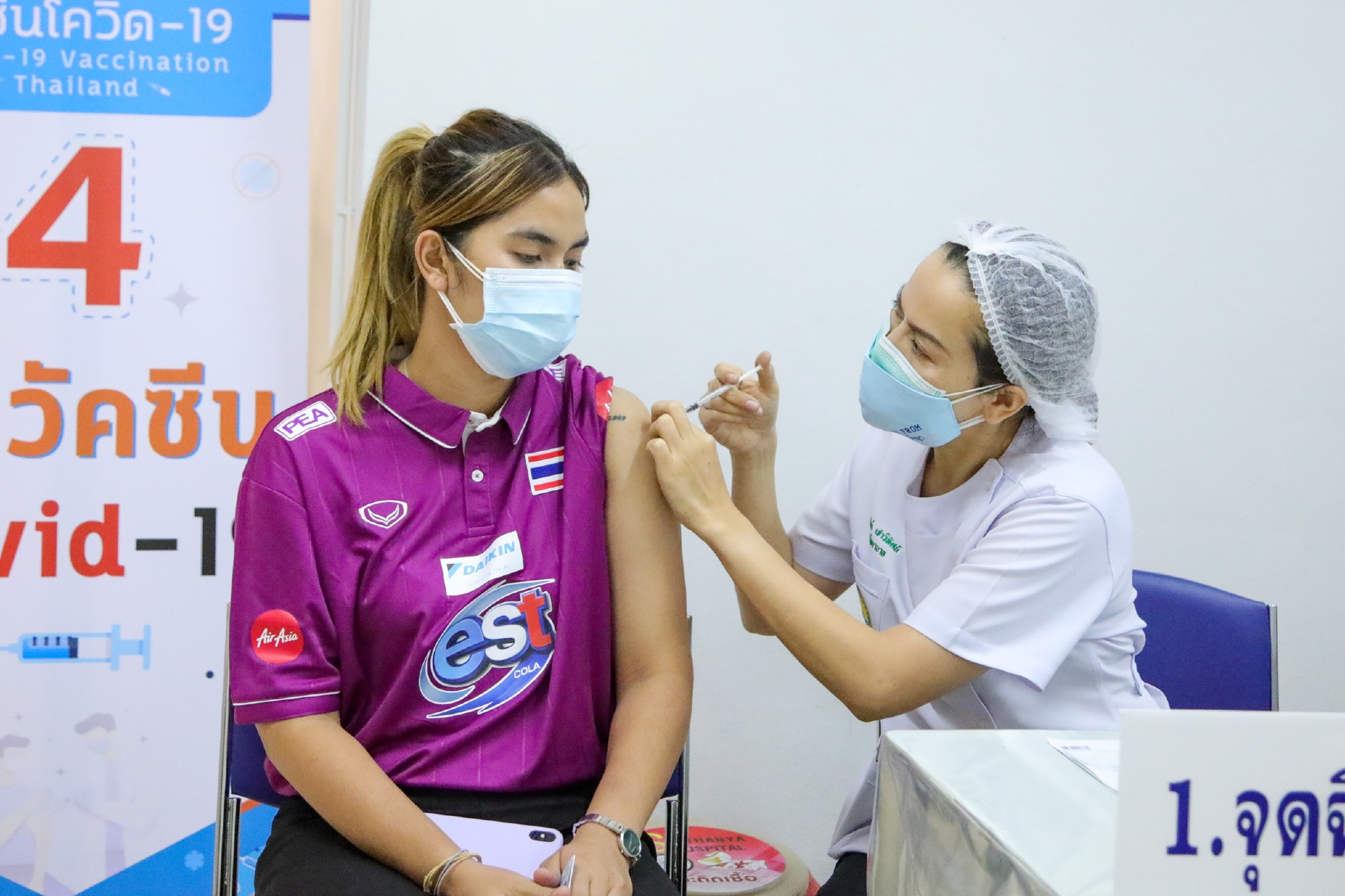 Volleyball stars get Covid jabs before tournament in Italy