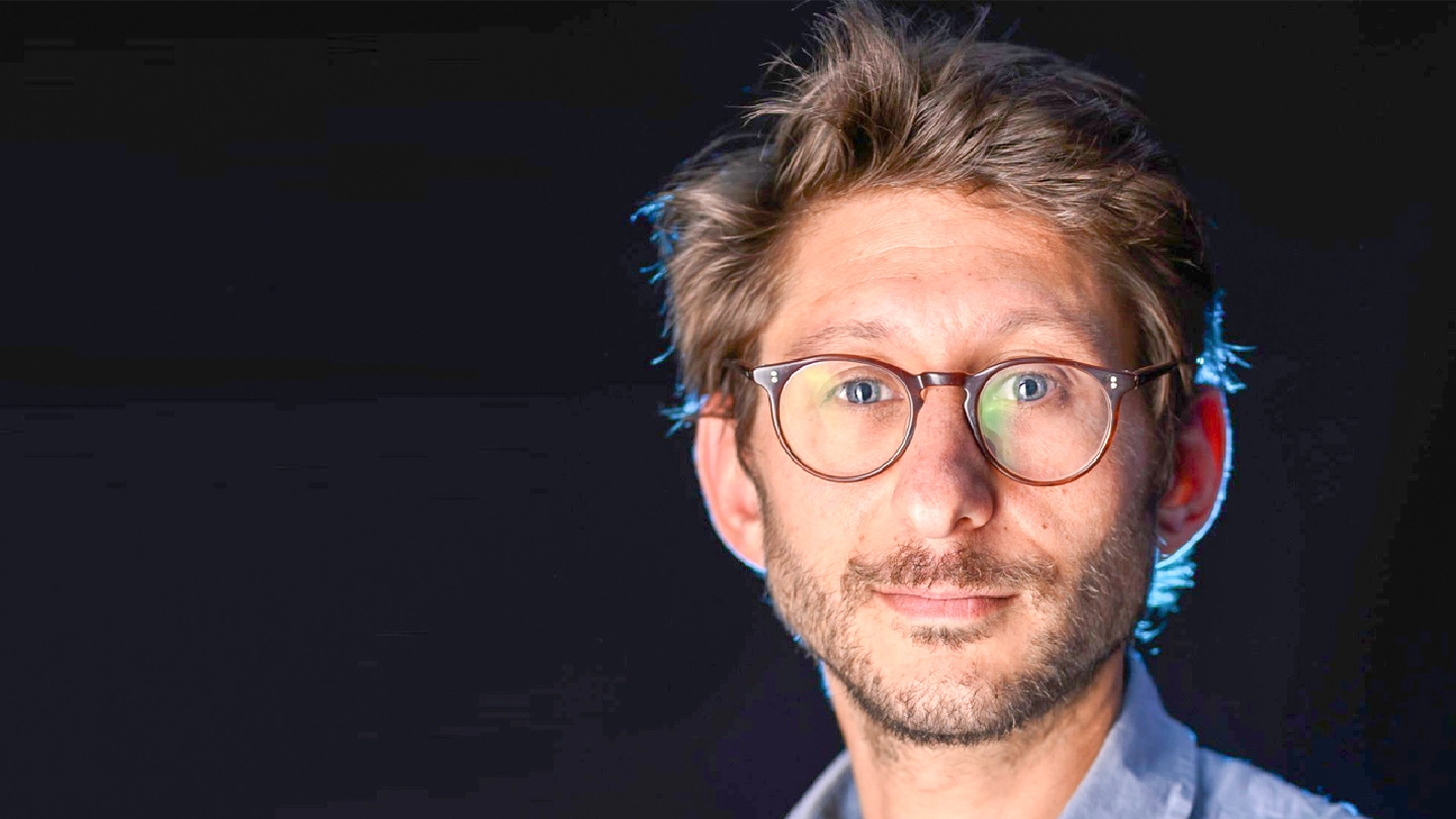 American journalist is detained by Myanmar regime while trying to leave country