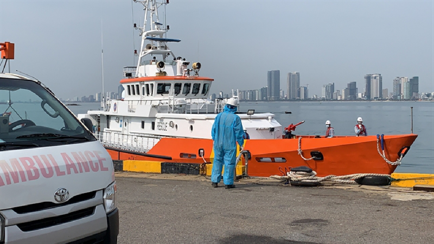Captain severely sick at sea rescued, fishing boat sinks in Thai waters Captain severely sick at sea rescued, fishing boat sinks in Thai waters