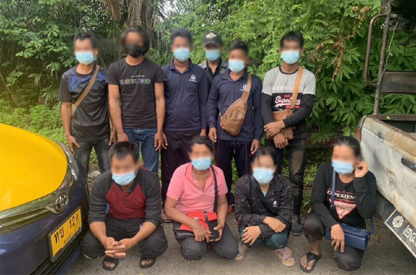 10 Myanmar nationals arrested for illegally entering Songkhla from Malaysia 10 Myanmar nationals arrested for illegally entering Songkhla from Malaysia