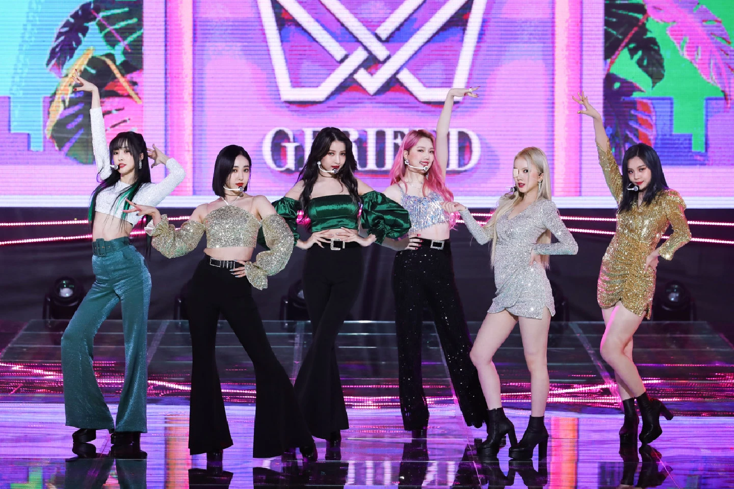 K-pop act GFriend bids farewell to fans after 6 years K-pop act GFriend bids farewell to fans after 6 years